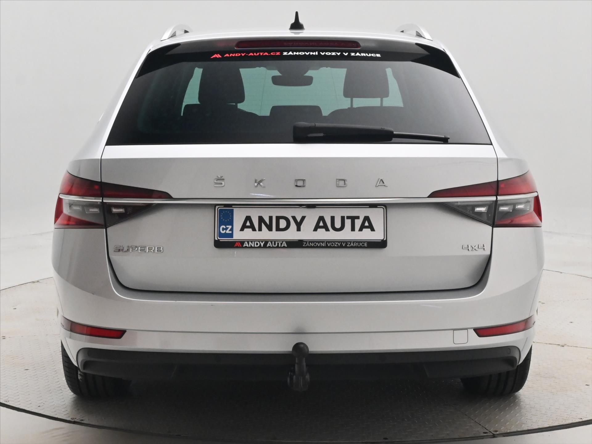 Škoda Superb, 2,0 TDI 147 kW DSG 4x4 STYLE Z - fotka 6