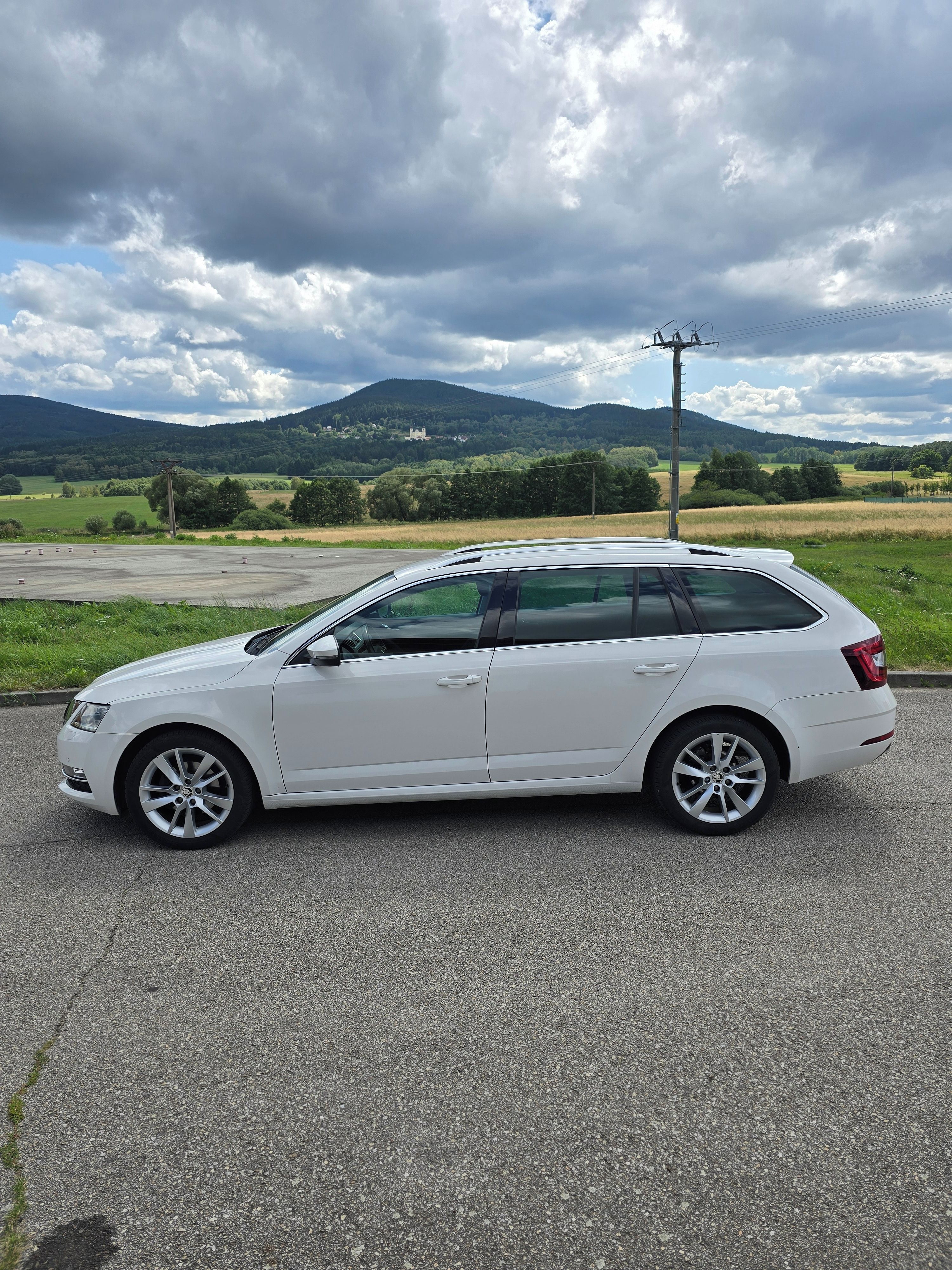 Škoda Octavia, 1.0 TSI Combi Style Limited - fotka 4