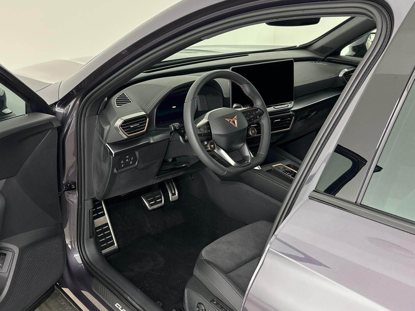 Cupra Formentor, 1.5 eTSi / 110 kW - fotka 6