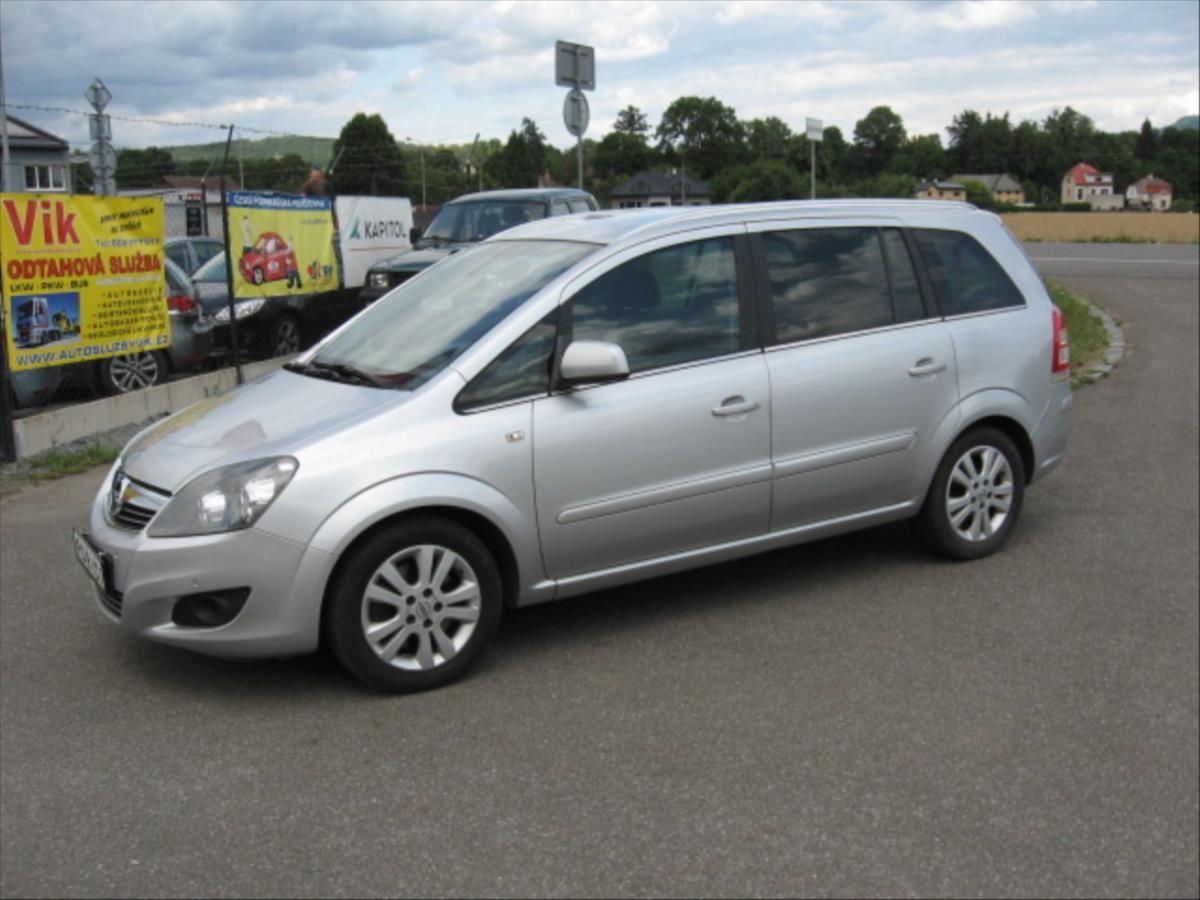Opel Zafira, 1,7 7 míst - fotka 2