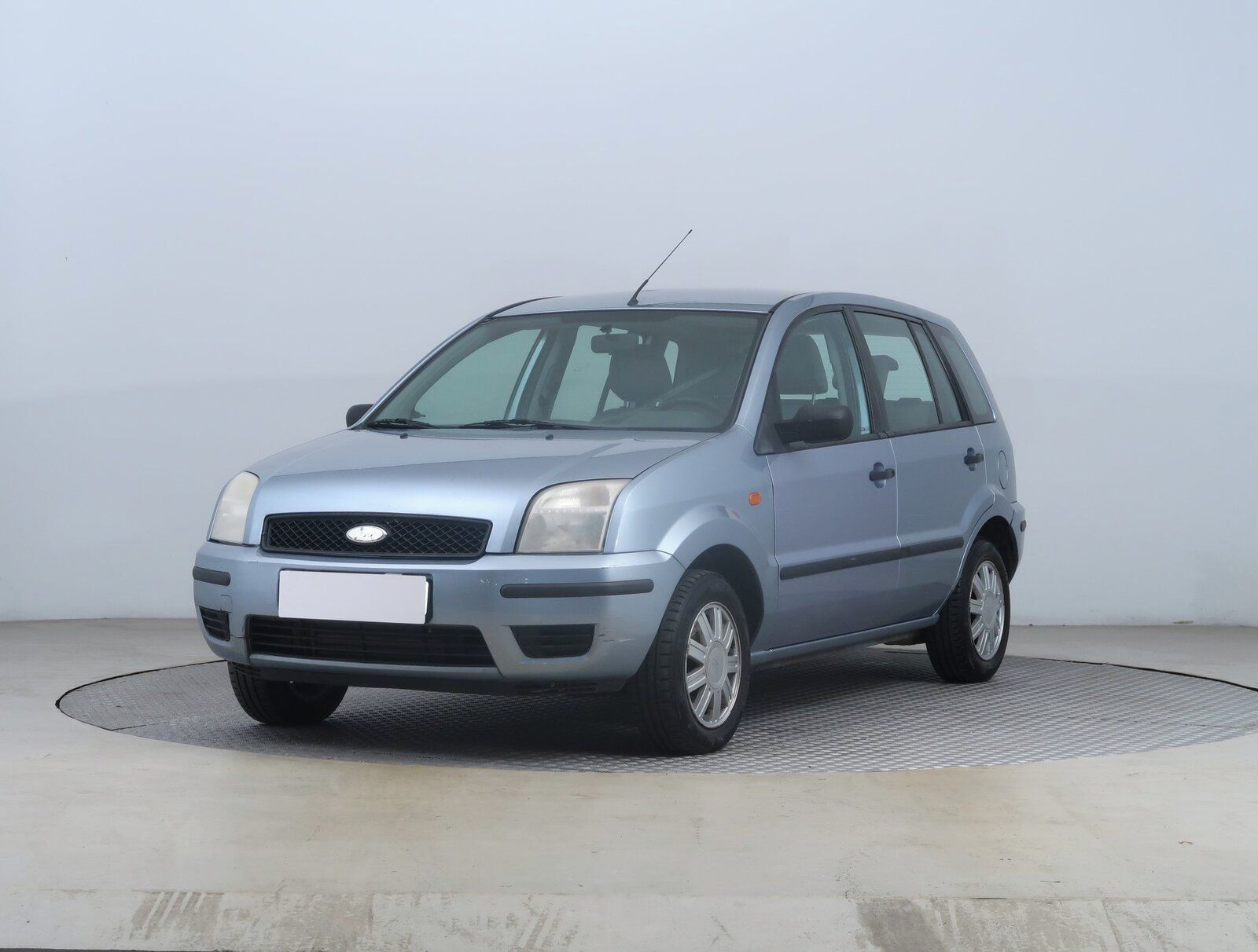 Ford Fusion, 1.6 TDCi, Tažné, levný provoz - fotka 2