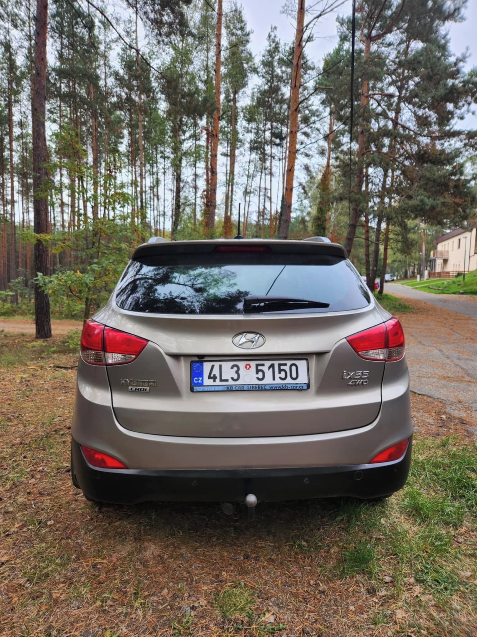 Hyundai ix35, 2.0 CRDi automat,133 kw, tažné - fotka 4