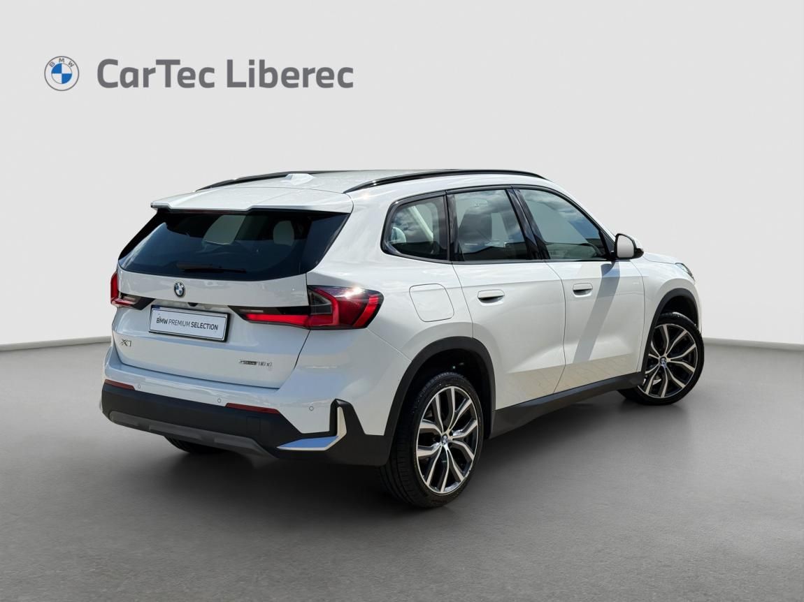 BMW X1, sDrive18d - fotka 3
