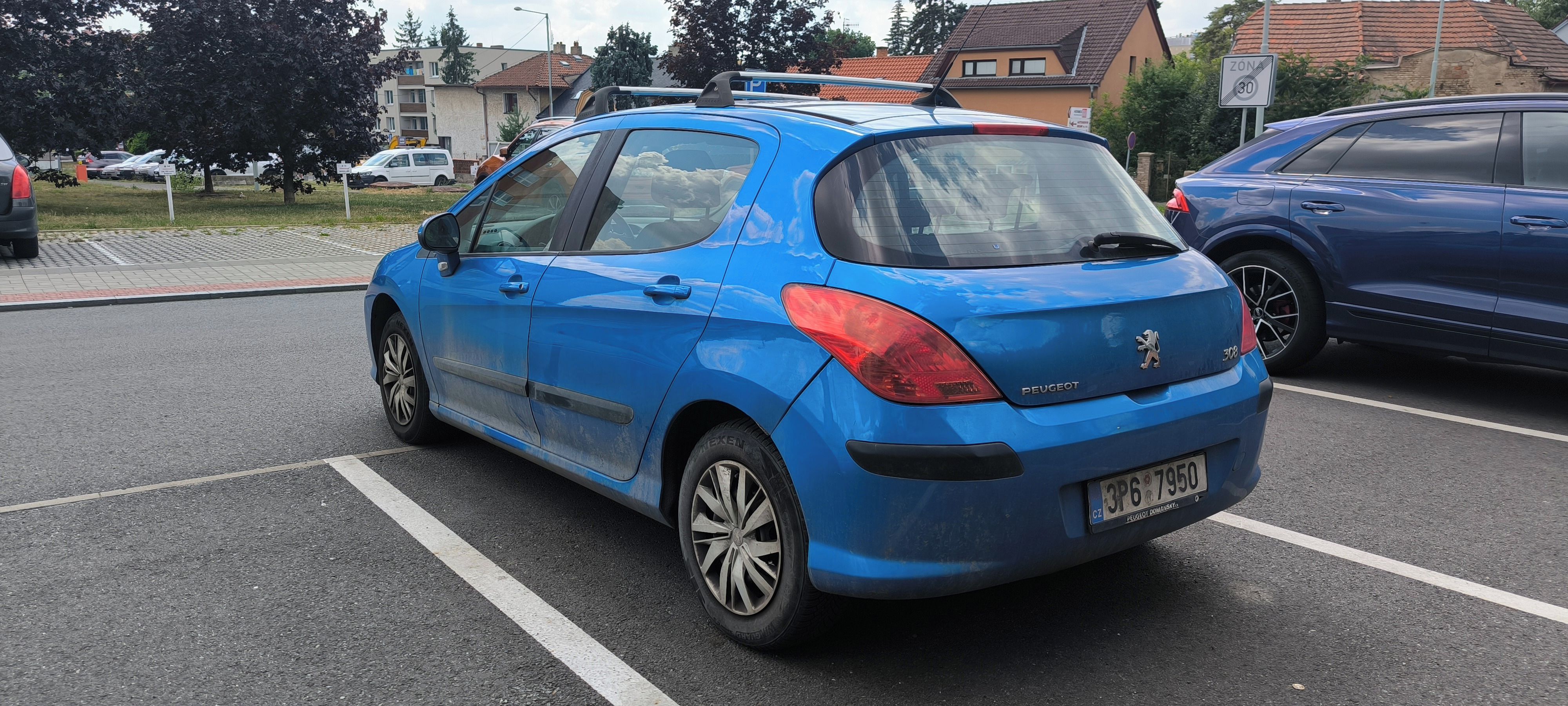 Peugeot 308, AC 1.4i, Koupeno v ČR STK 8/27 - fotka 3