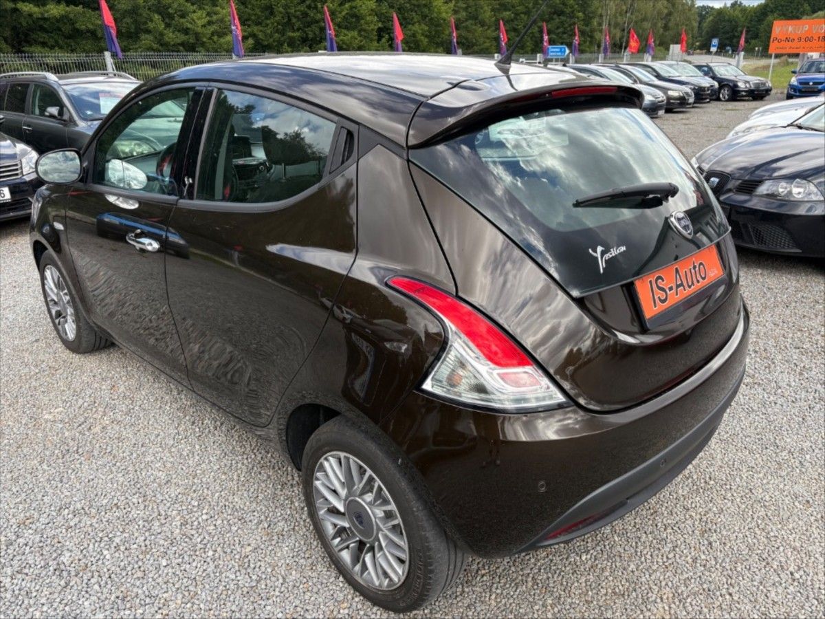 Lancia Y, 0,9 - fotka 3