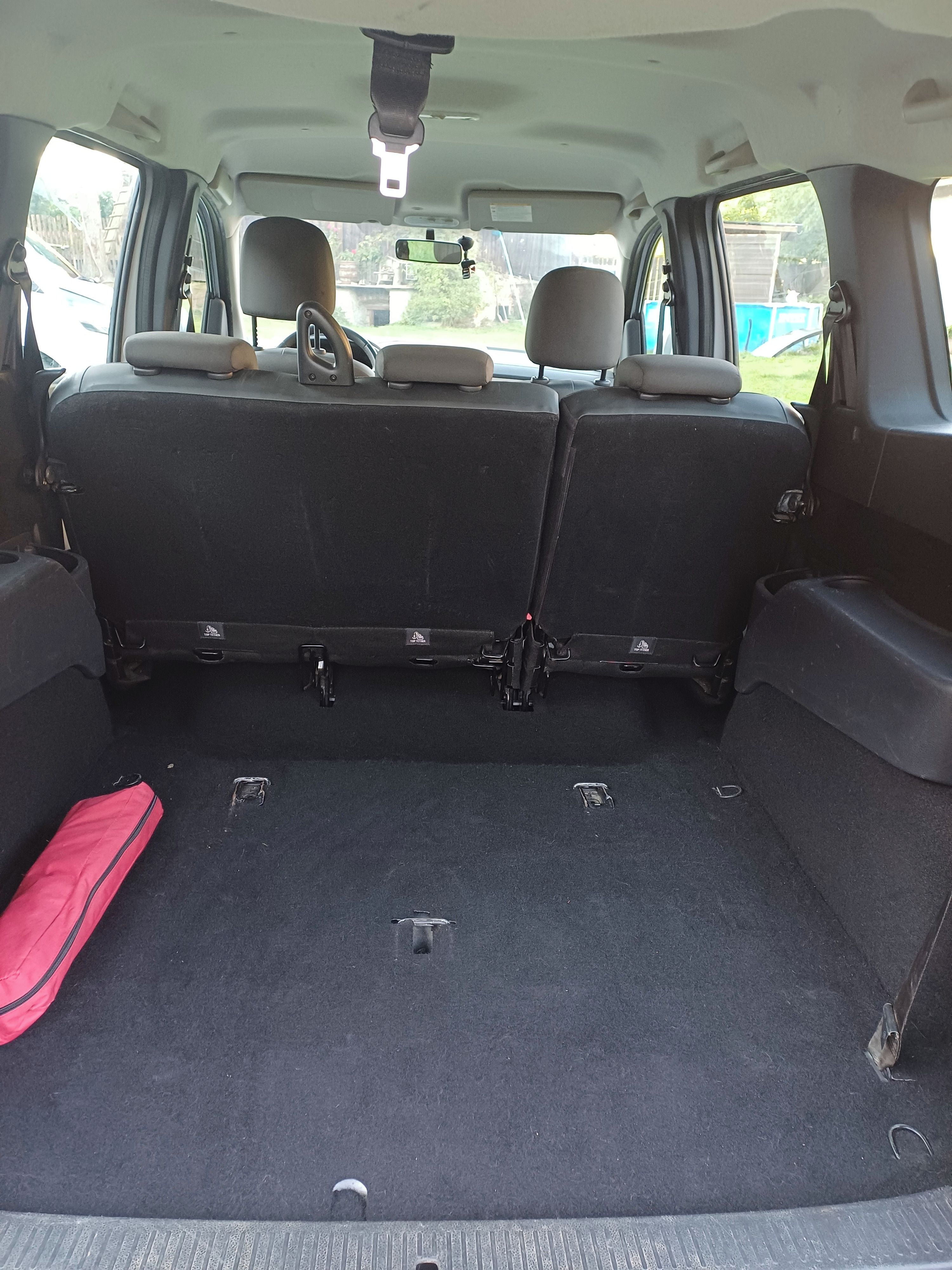 Dacia Lodgy, Dacia Lodgy 1.5 DCi - 7 míst - fotka 6