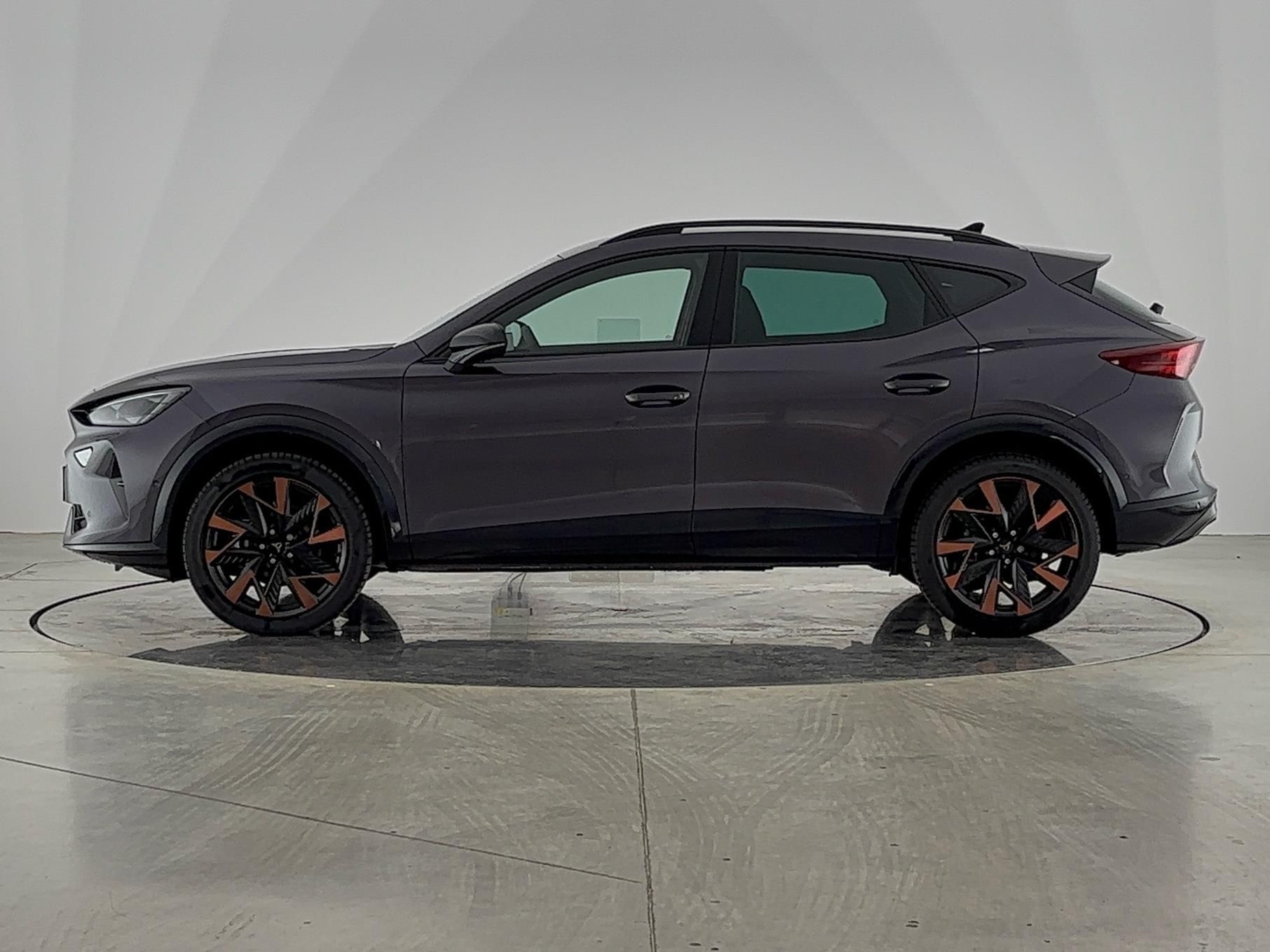Cupra Formentor, 1.5 eTSi / 110 kW - fotka 3