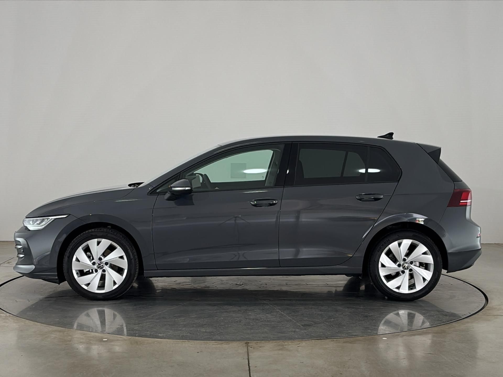 Volkswagen Golf, 1.5 TSI / 85 kW People - fotka 3