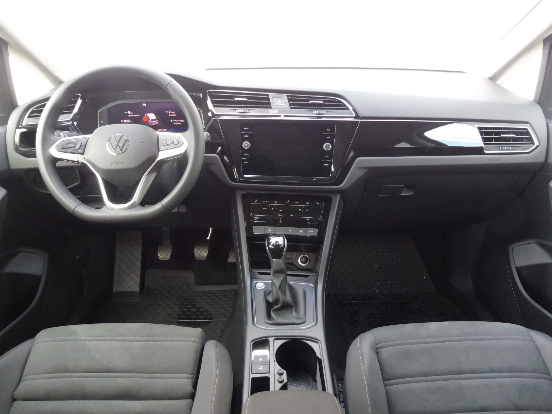 Volkswagen Touran, People 1,5 TSI 110kW - fotka 5