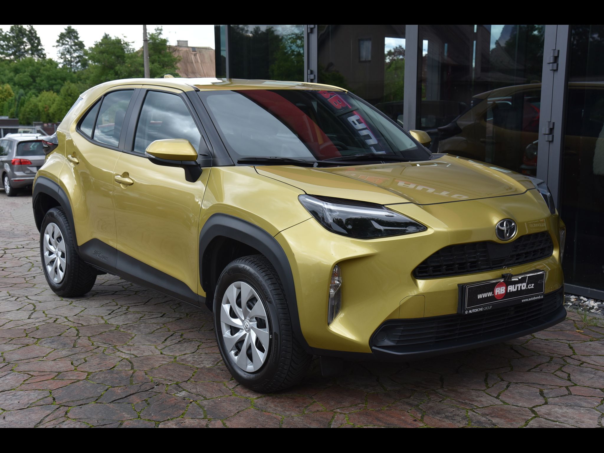 Toyota Yaris Cross, 1.5 92 kw 1.majitel - fotka 2