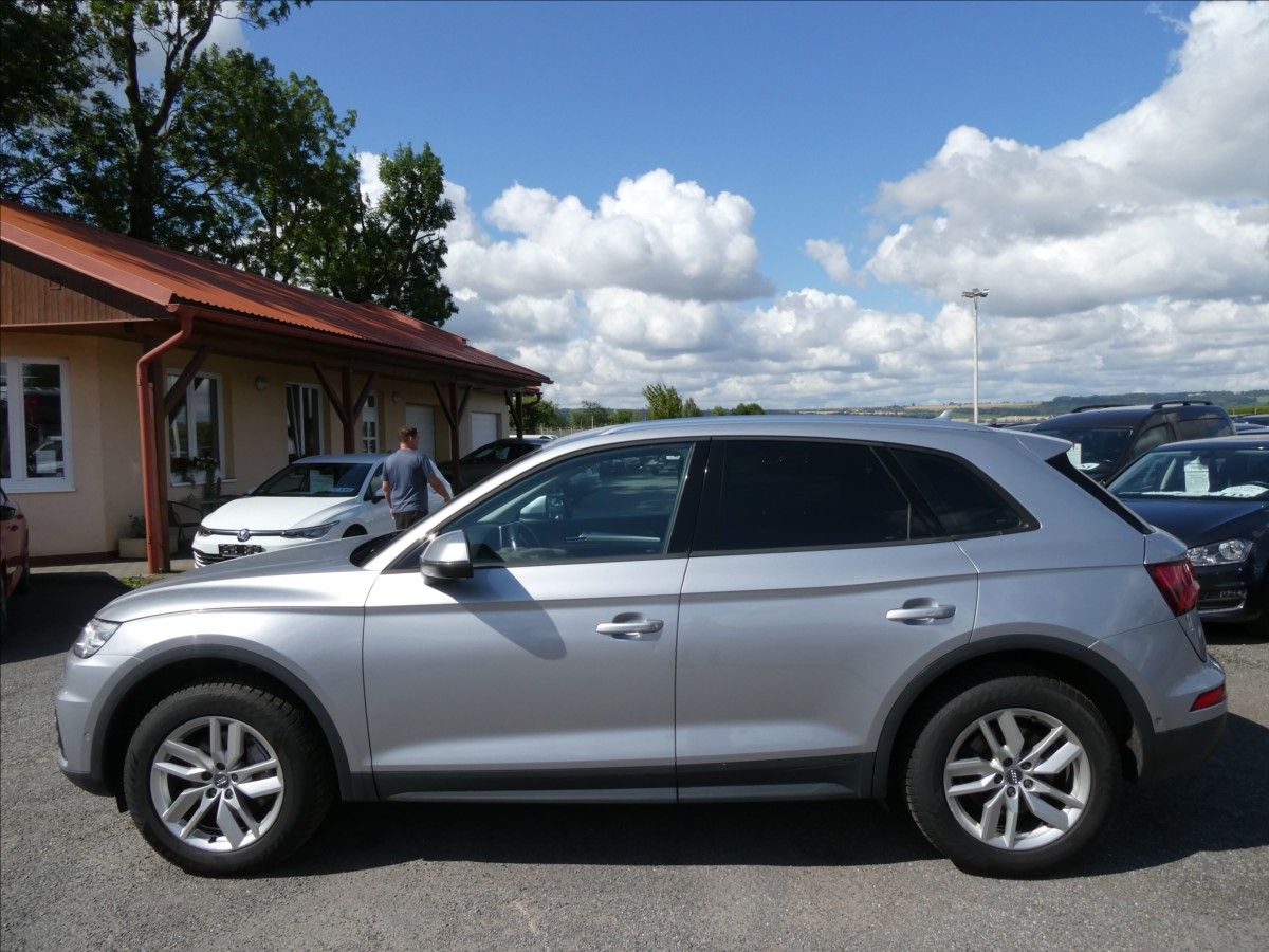 Audi Q5, 2,0 TDi 120kW quattro,po servi - fotka 6