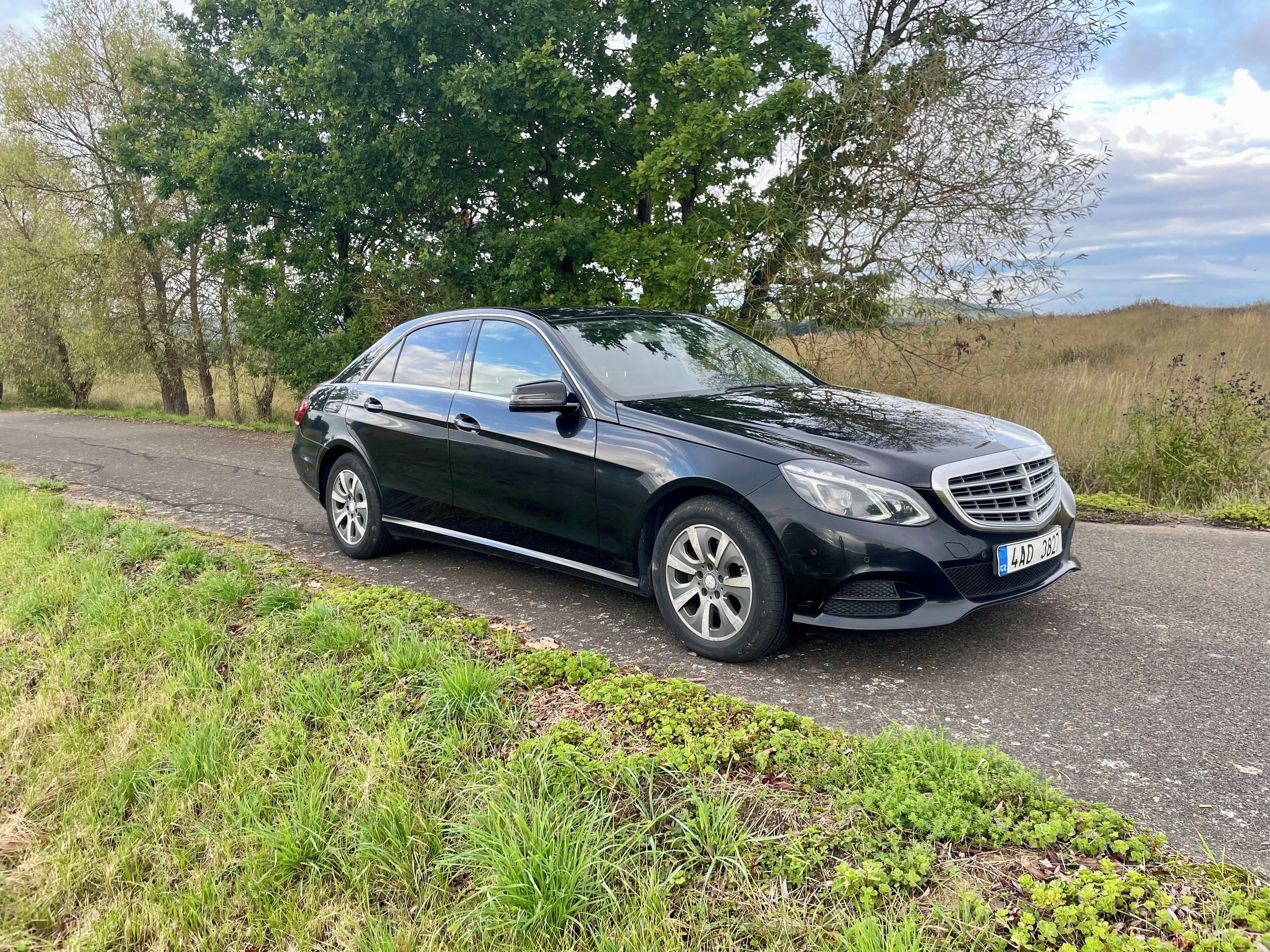 Mercedes-Benz Třídy E, Mercedes Benz E 200 CDI - fotka 2