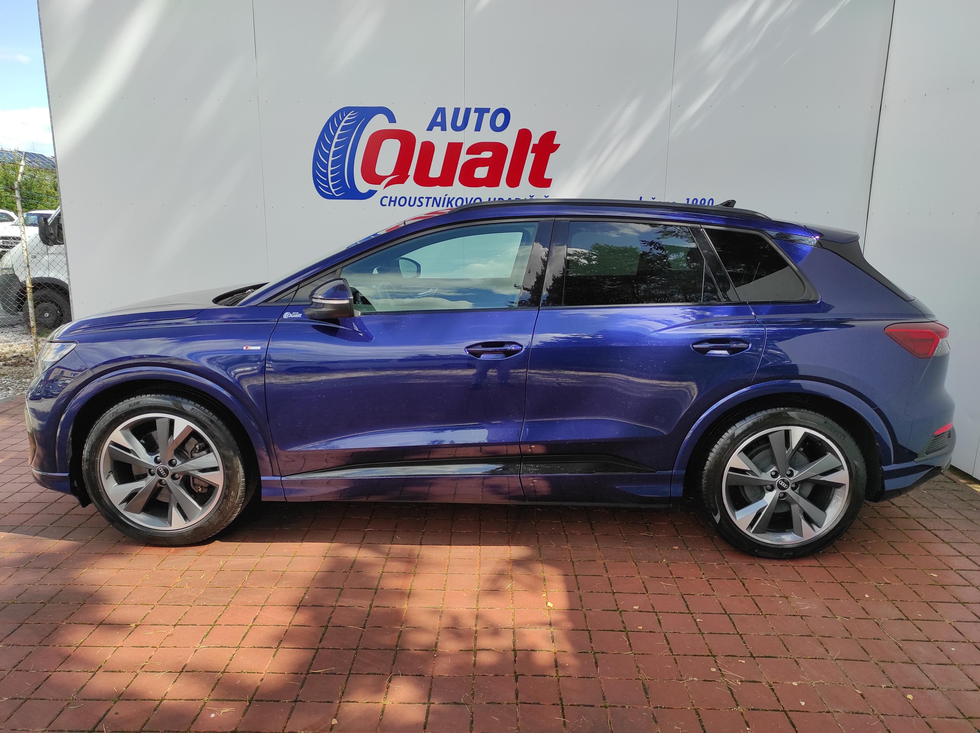 Audi Q4 e-tron, MATRIX, TČ, ZÁVĚS SOH 94,8 % - fotka 2