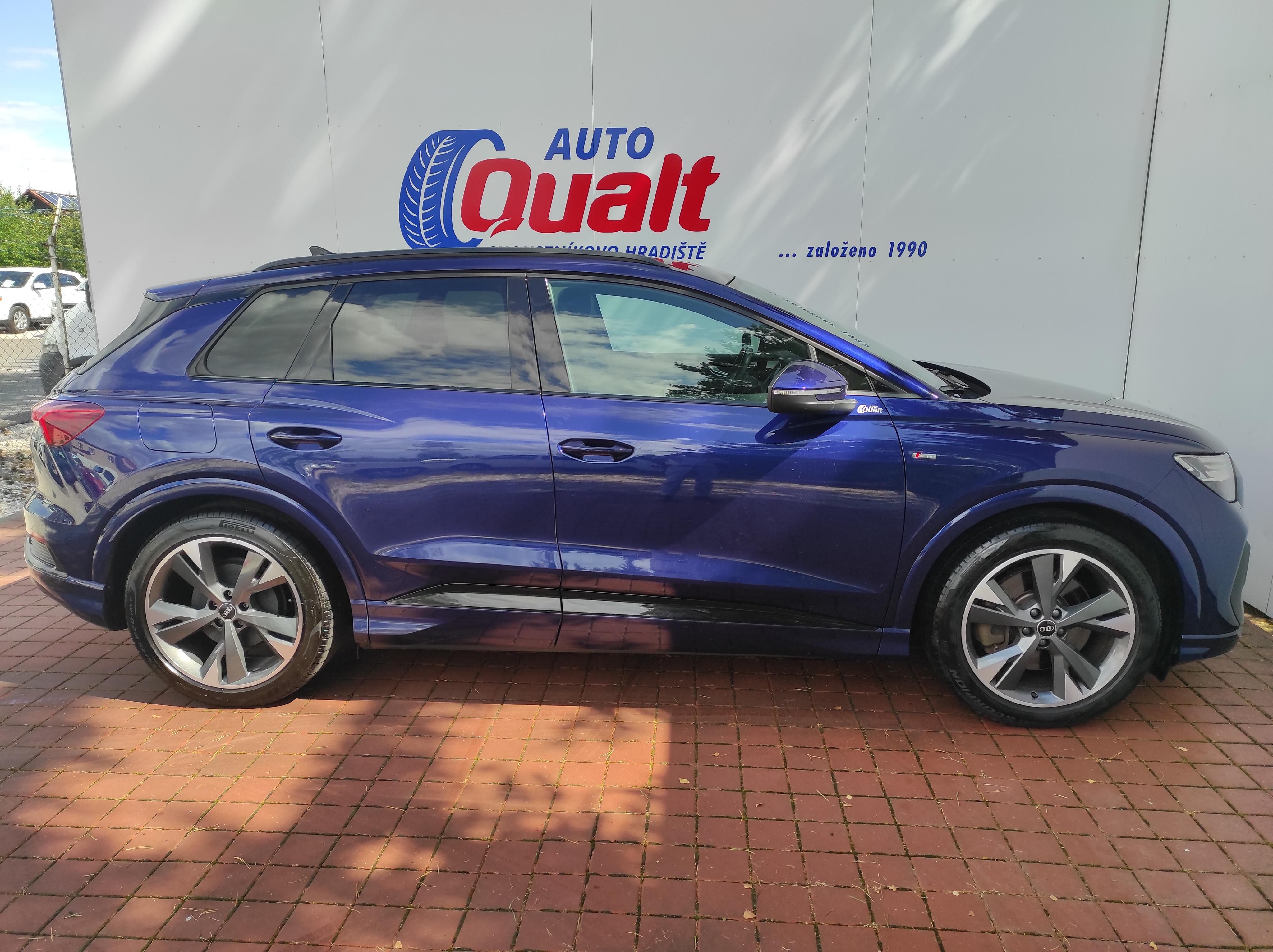 Audi Q4 e-tron, MATRIX, TČ, ZÁVĚS SOH 94,8 % - fotka 4