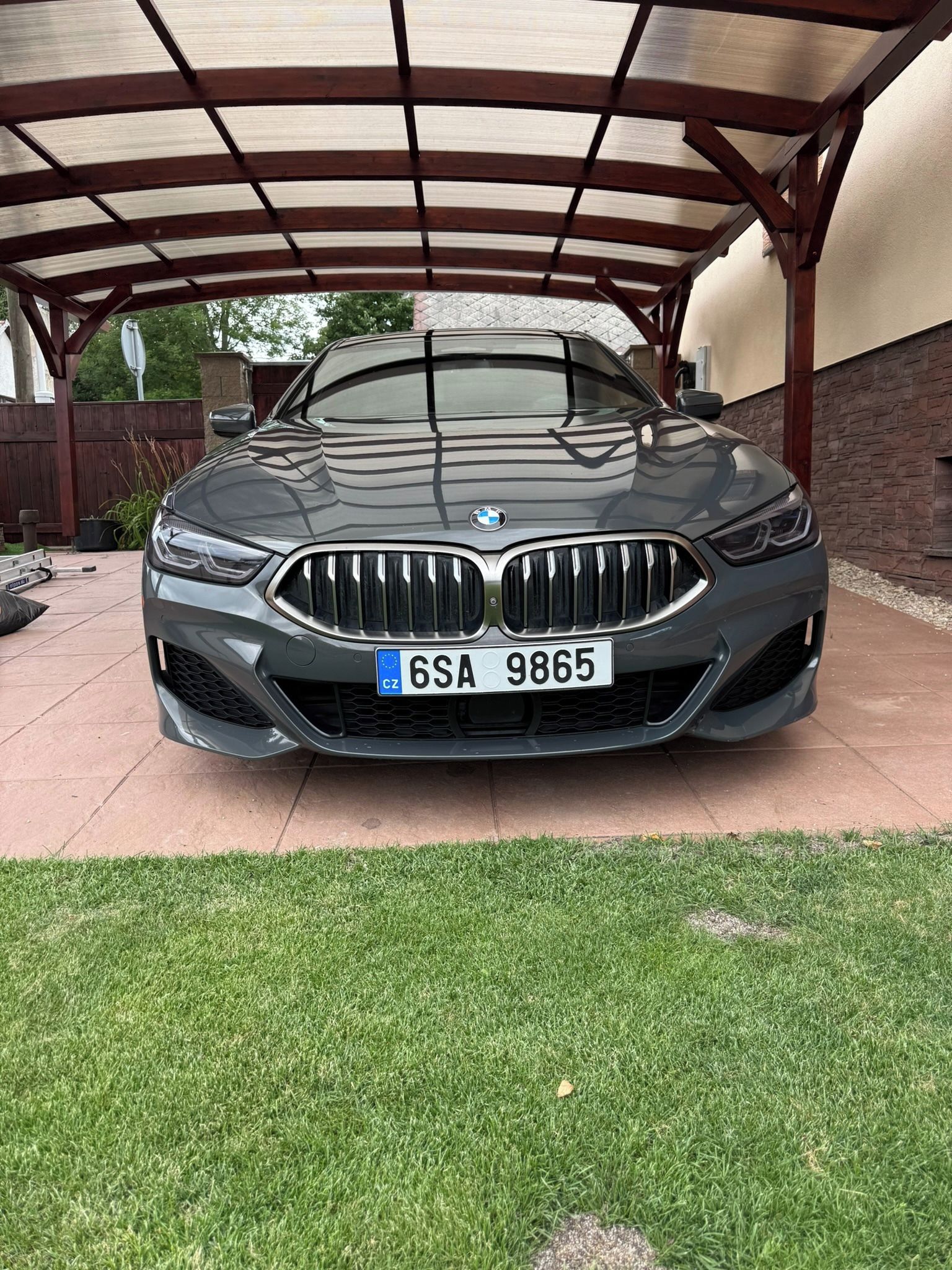 BMW Řada 8, M - fotka 5