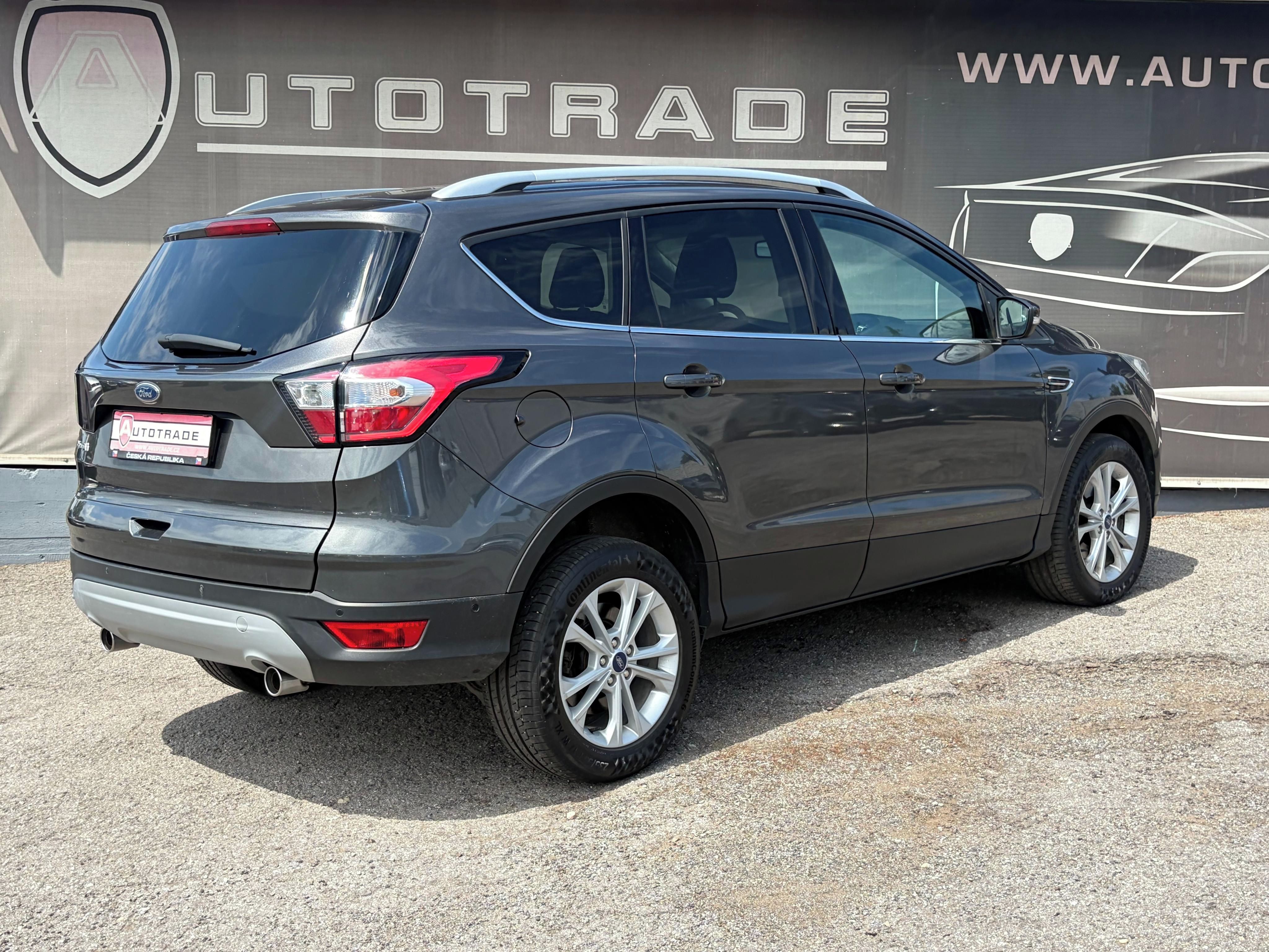 Ford Kuga, 2.0 TDCi 110kW, 4x4, Titanium - fotka 4