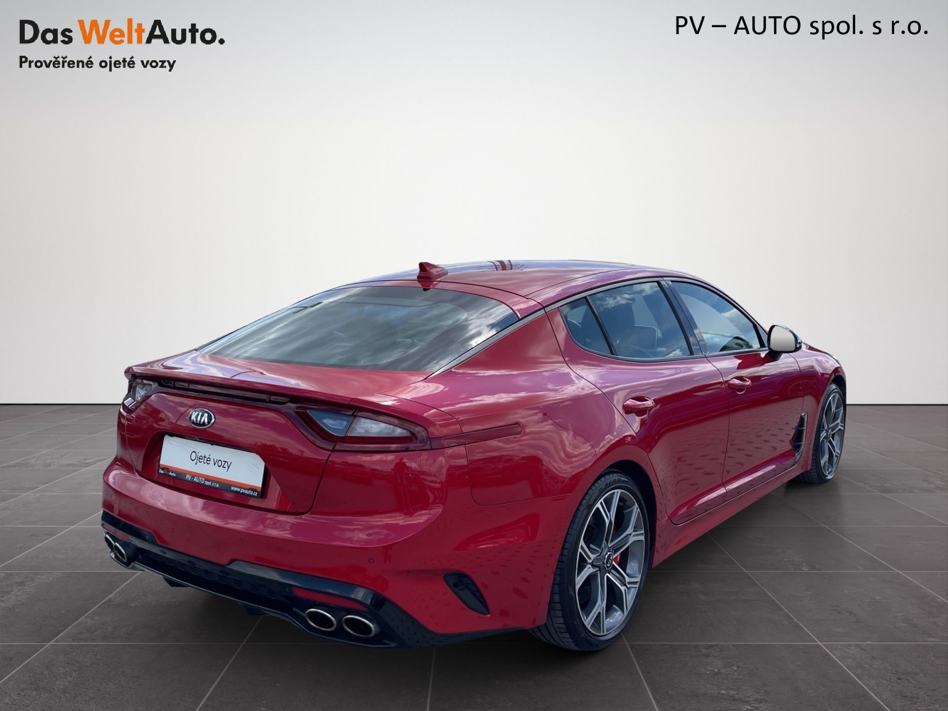 Kia Stinger, 3.3 GT 272 kW 4x4 Automat - fotka 2