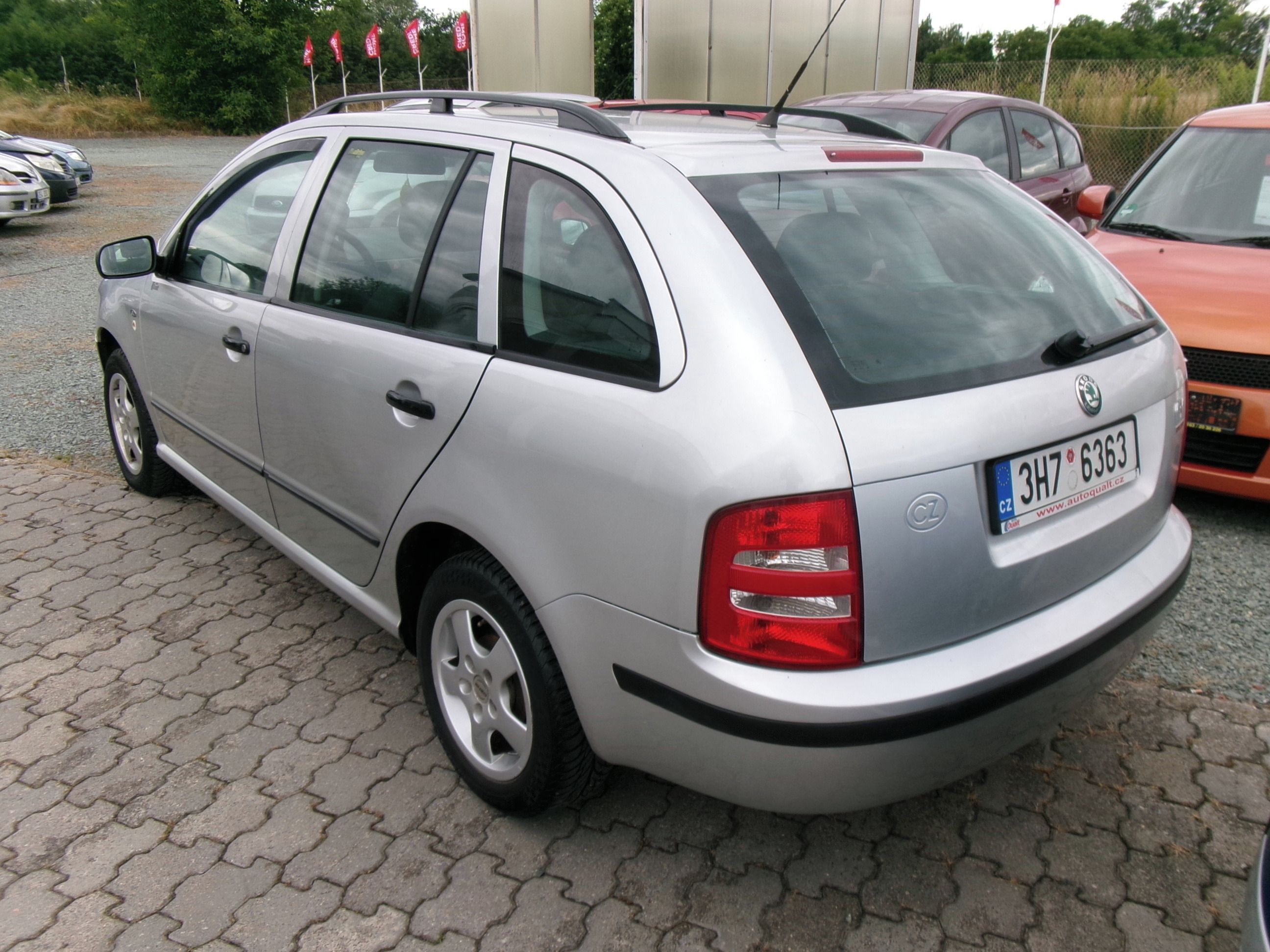 Škoda Fabia, 1.4MPi 50kw,CZ,serviska - fotka 5