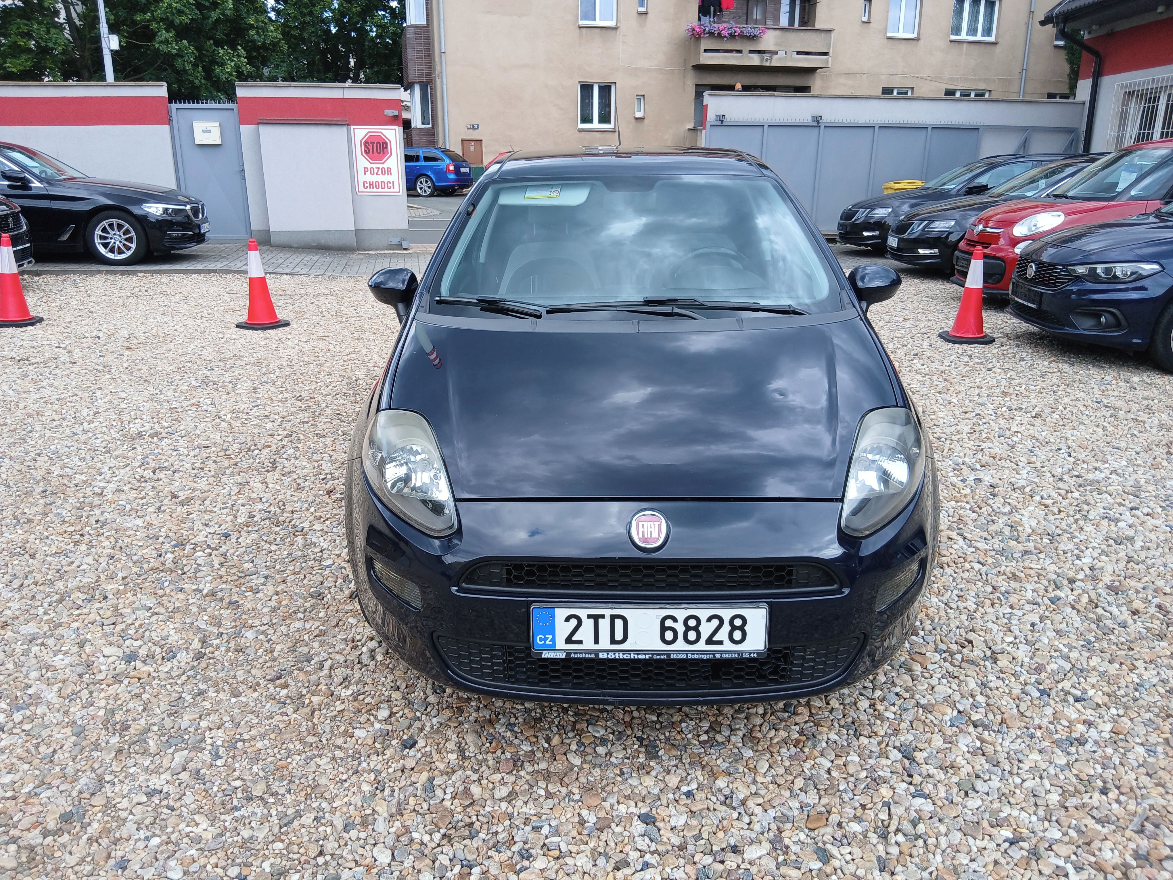 Fiat Punto, 1.4i 57KW Automat, Klima - fotka 2