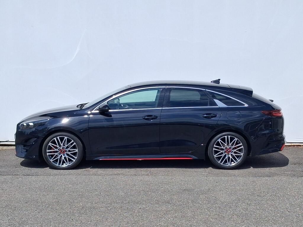 Kia ProCeed, GT 1.6 T-GDI 150 kW - fotka 3