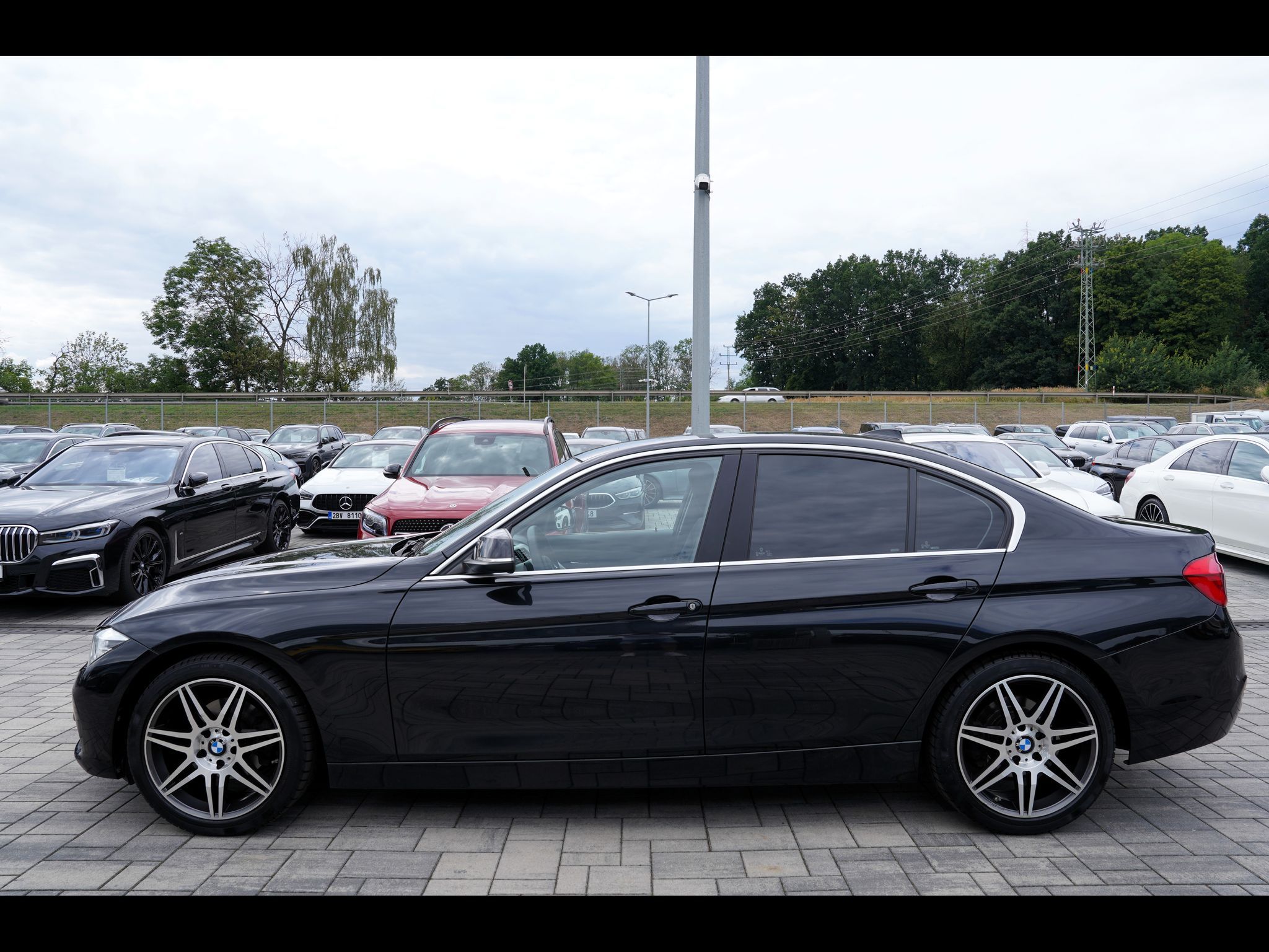 BMW Řada 3, 320d automat,EfficientDynamic - fotka 3