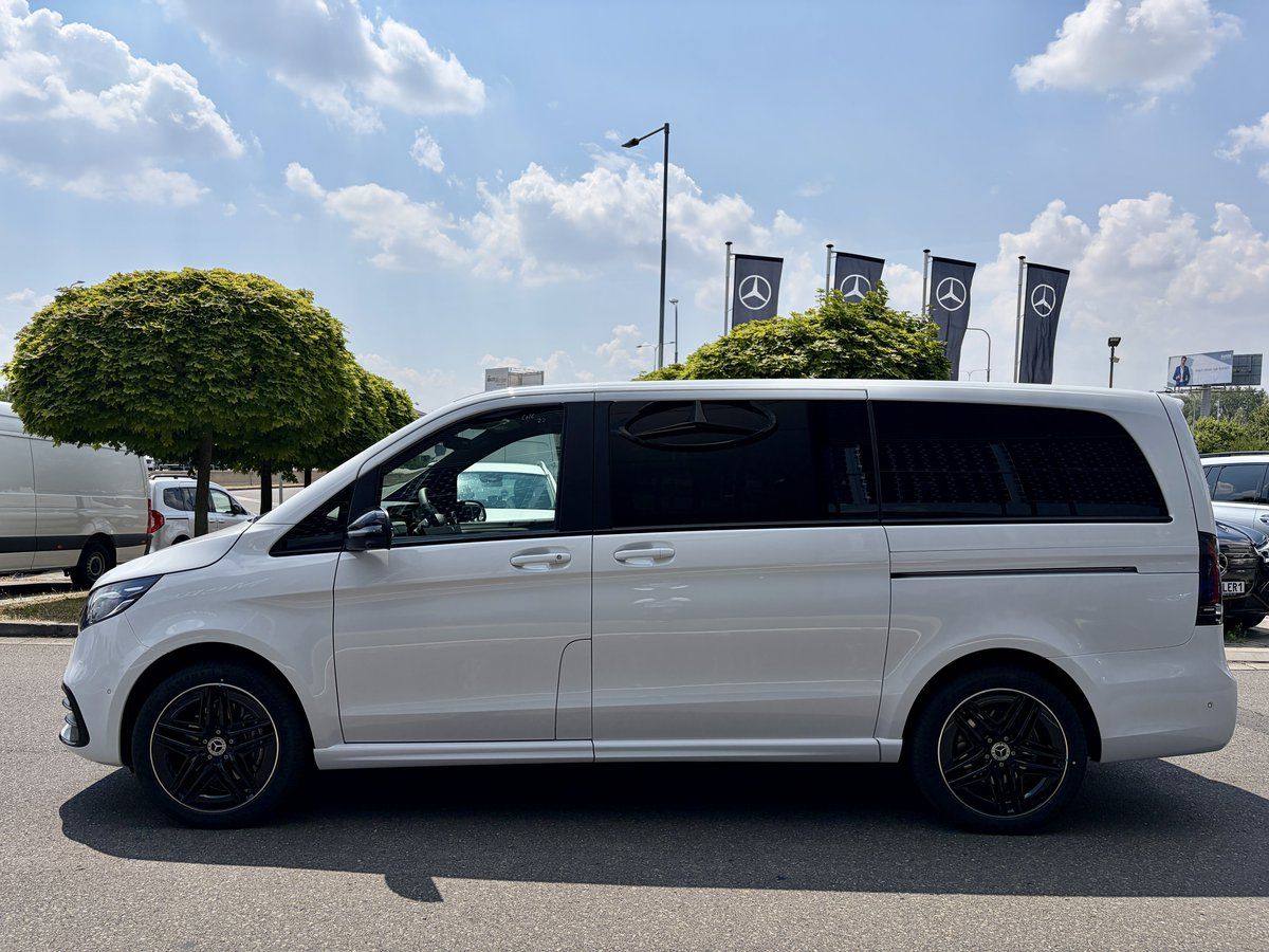 Mercedes-Benz Třídy V, 300d EXCLUSIVE AMG 4M L - fotka 4