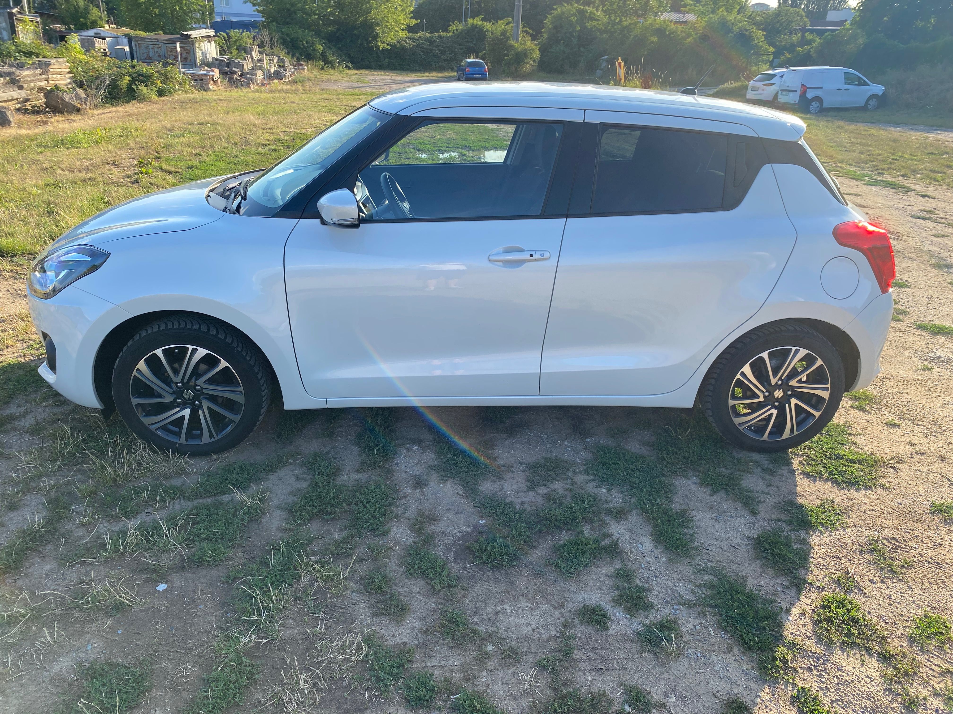 Suzuki Swift, 1.2 HYBRID - fotka 2