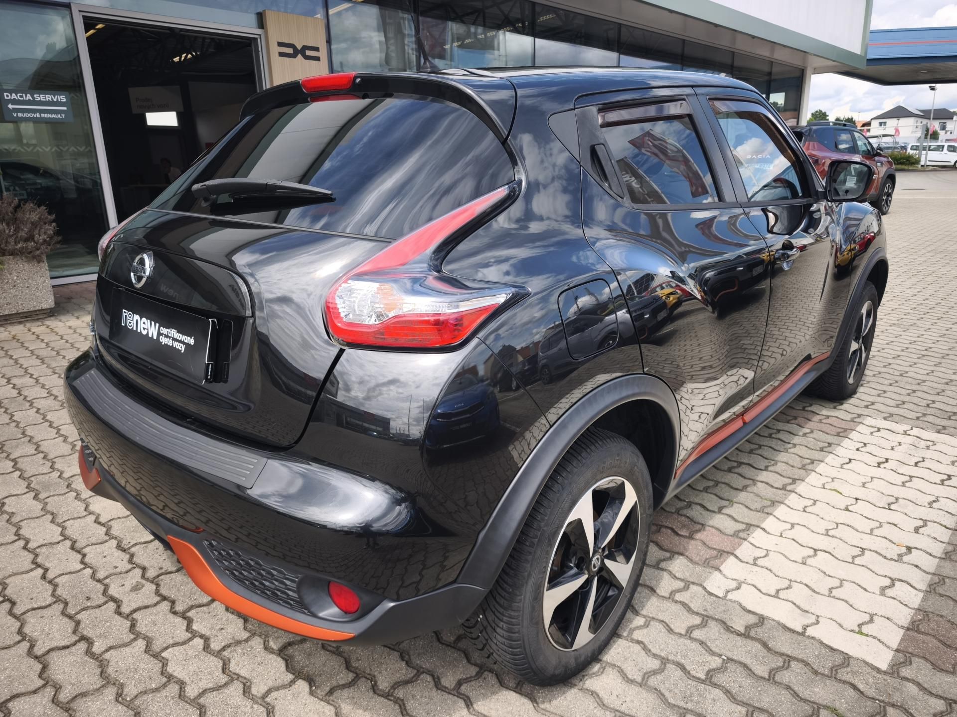 Nissan Juke, ČR 1.MAJ 1.6 SCe BOSE - fotka 5