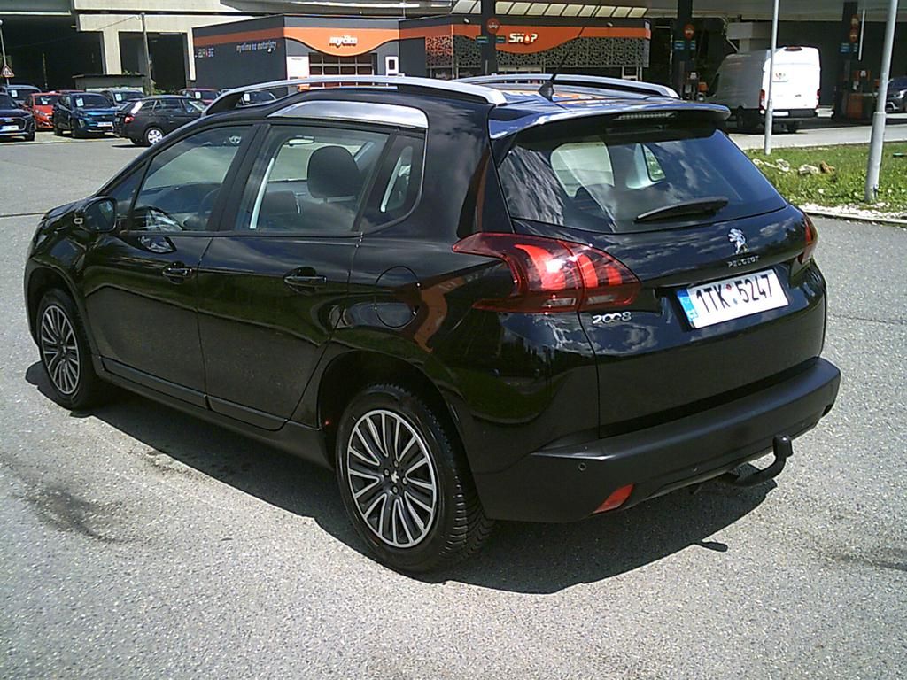 Peugeot 2008, 1.2i KOUPENO ČR,1.MAJITEL - fotka 3