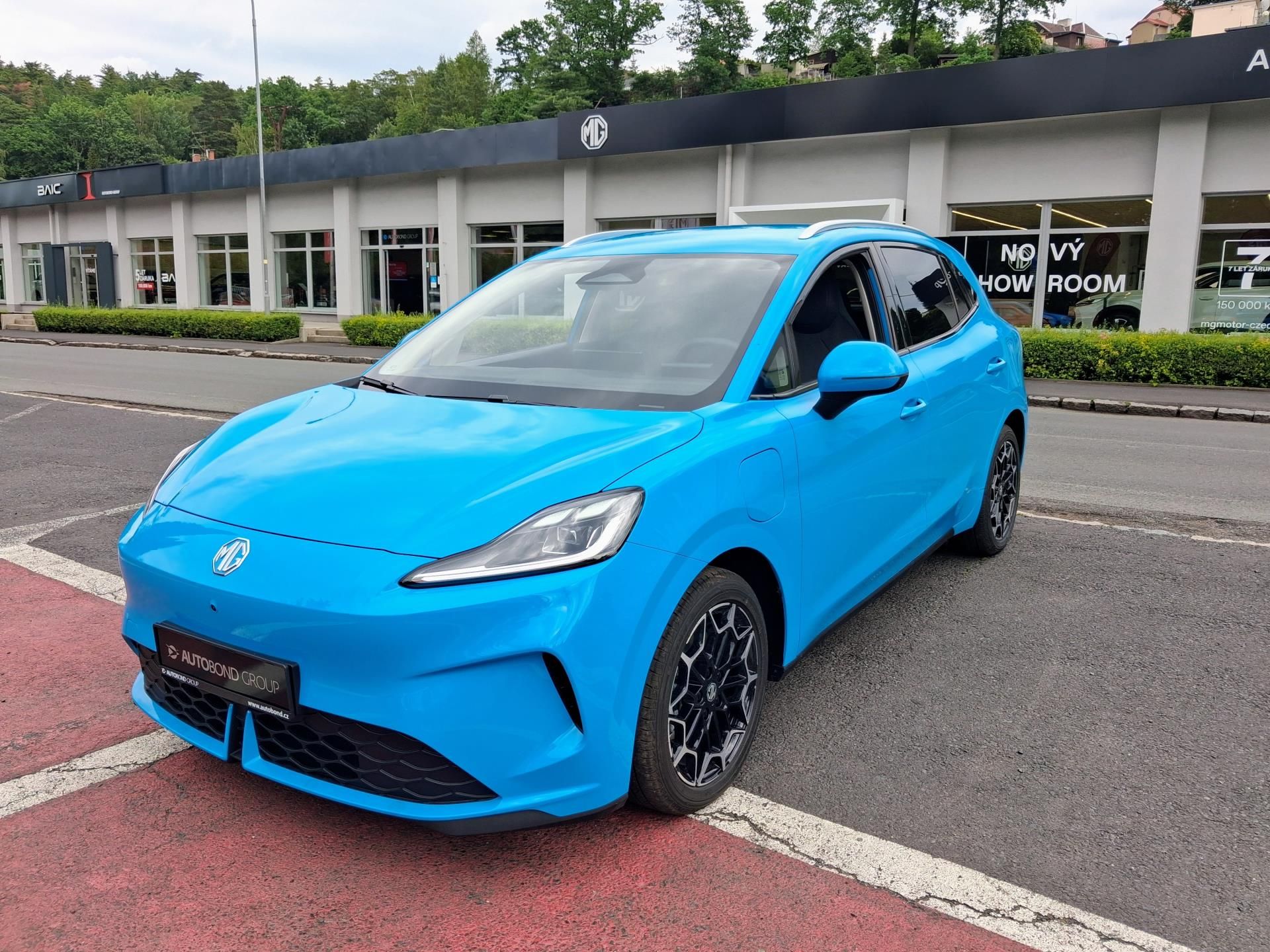 MG MG4, EV Urban 54kWh 118kW 1AT 4x2 P - fotka 2