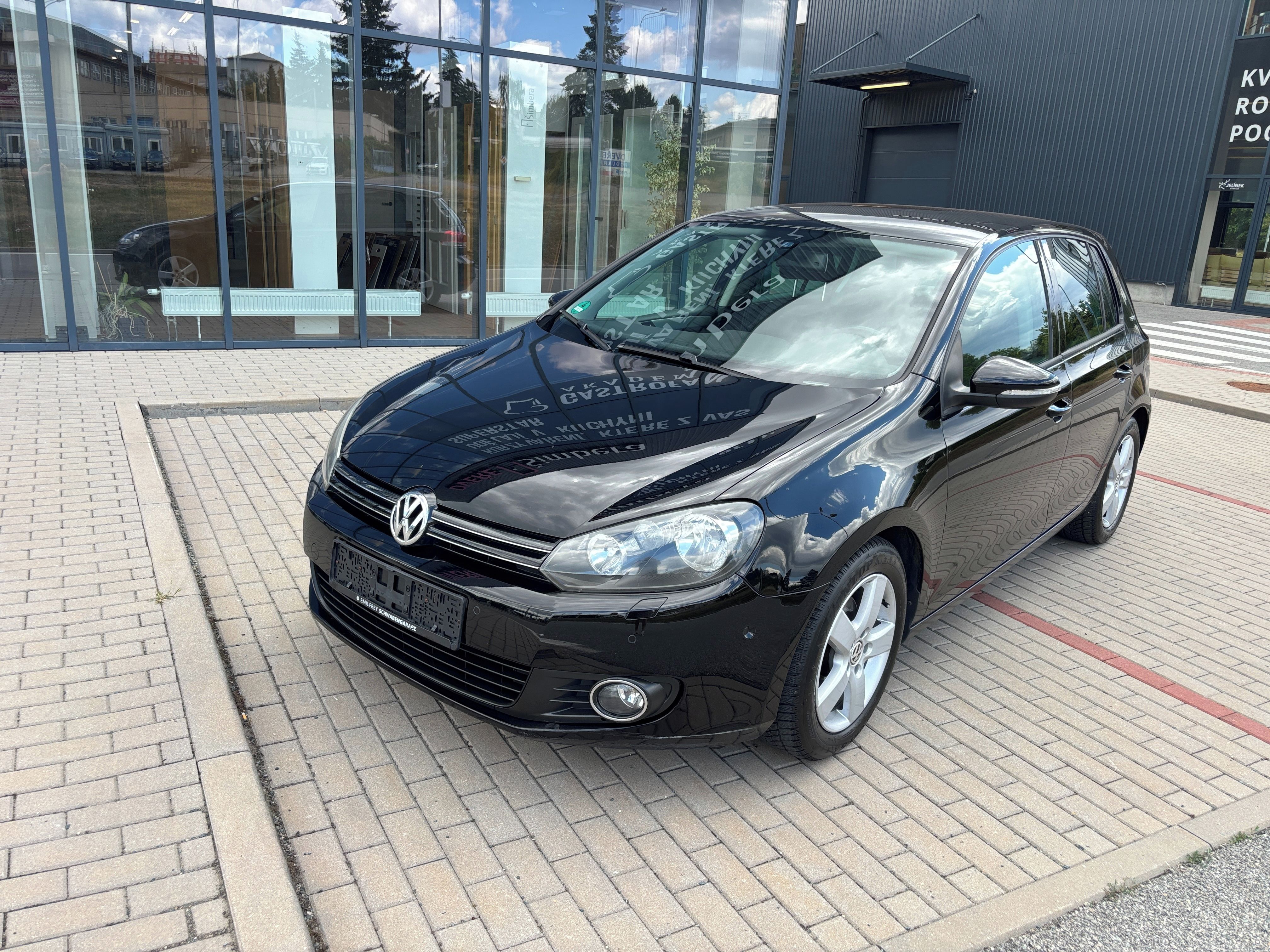 Volkswagen Golf, 6 1.2 TSi 77kW - fotka 3