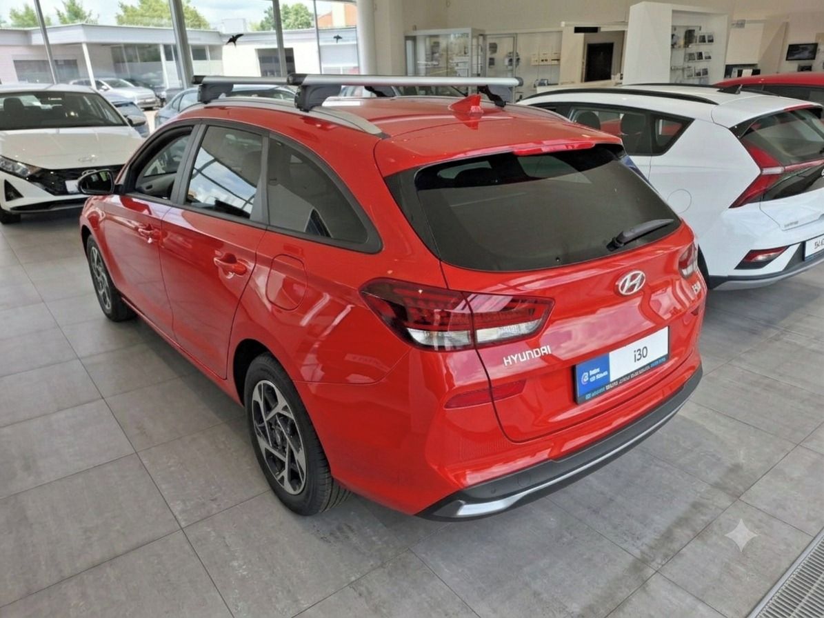 Hyundai i30, WG 1,6TGDI 110kW GO CZECH DCT - fotka 3