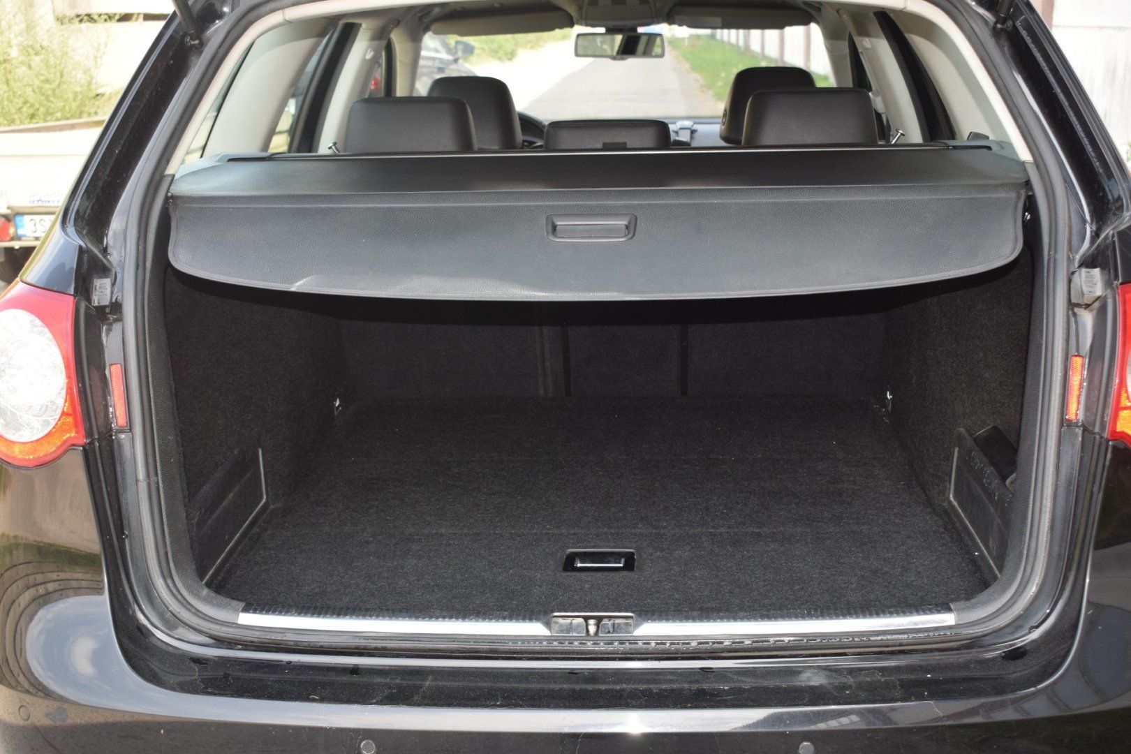 Volkswagen Passat, 2,0TDi, výbava HIGH LINE - fotka 5