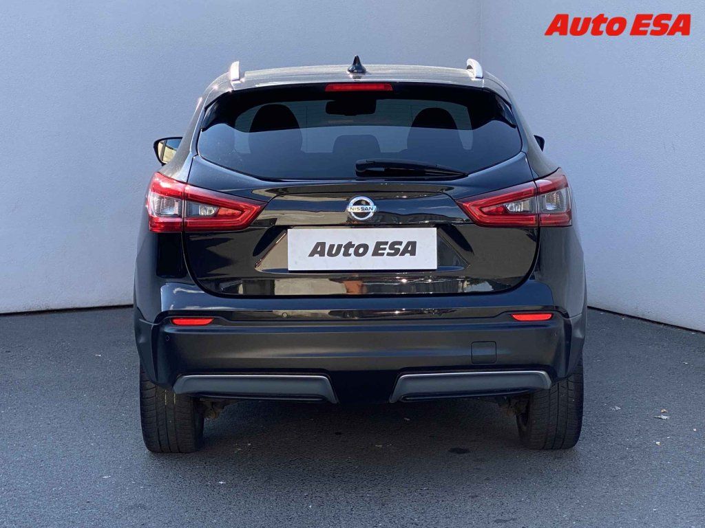 Nissan Qashqai, 1.3tce,2.maj,ČR - fotka 5