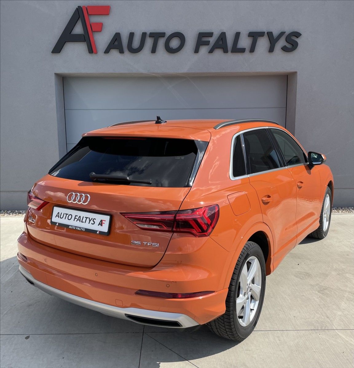 Audi Q3, 35TFSI 110KW AUTOMAT,ČR. - fotka 3