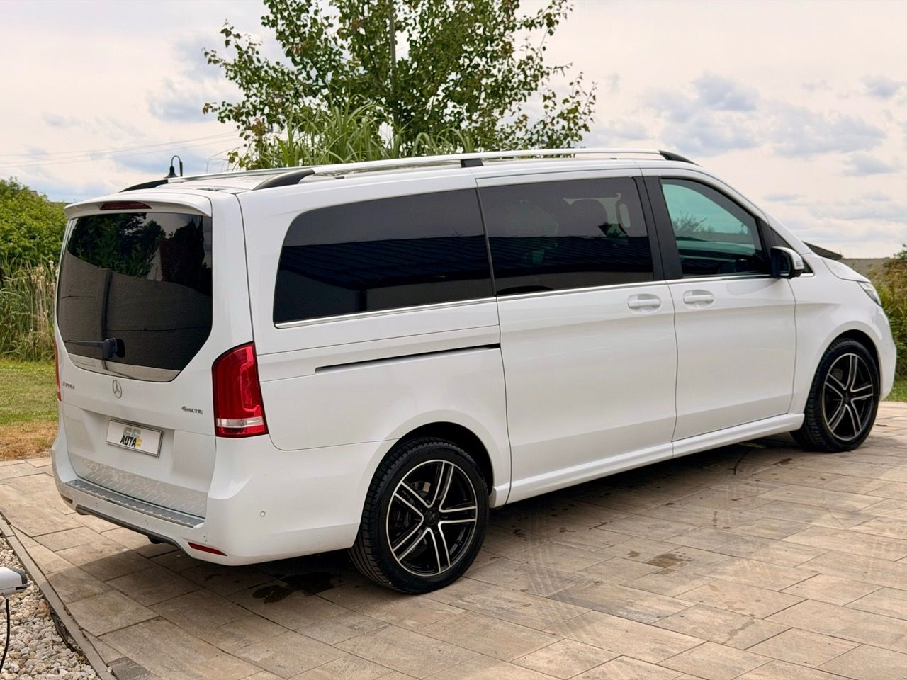 Mercedes-Benz Třídy V, V 300 d 4MATIC AMG XL DPH - fotka 4