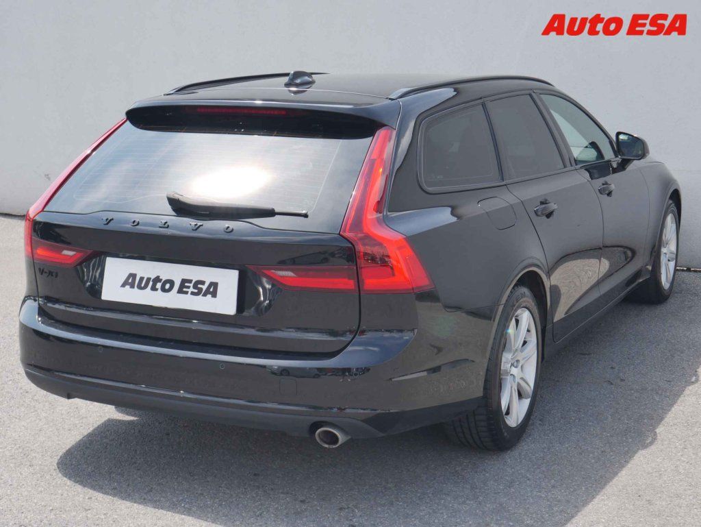 Volvo V90, 2.0 D,Momentum - fotka 4