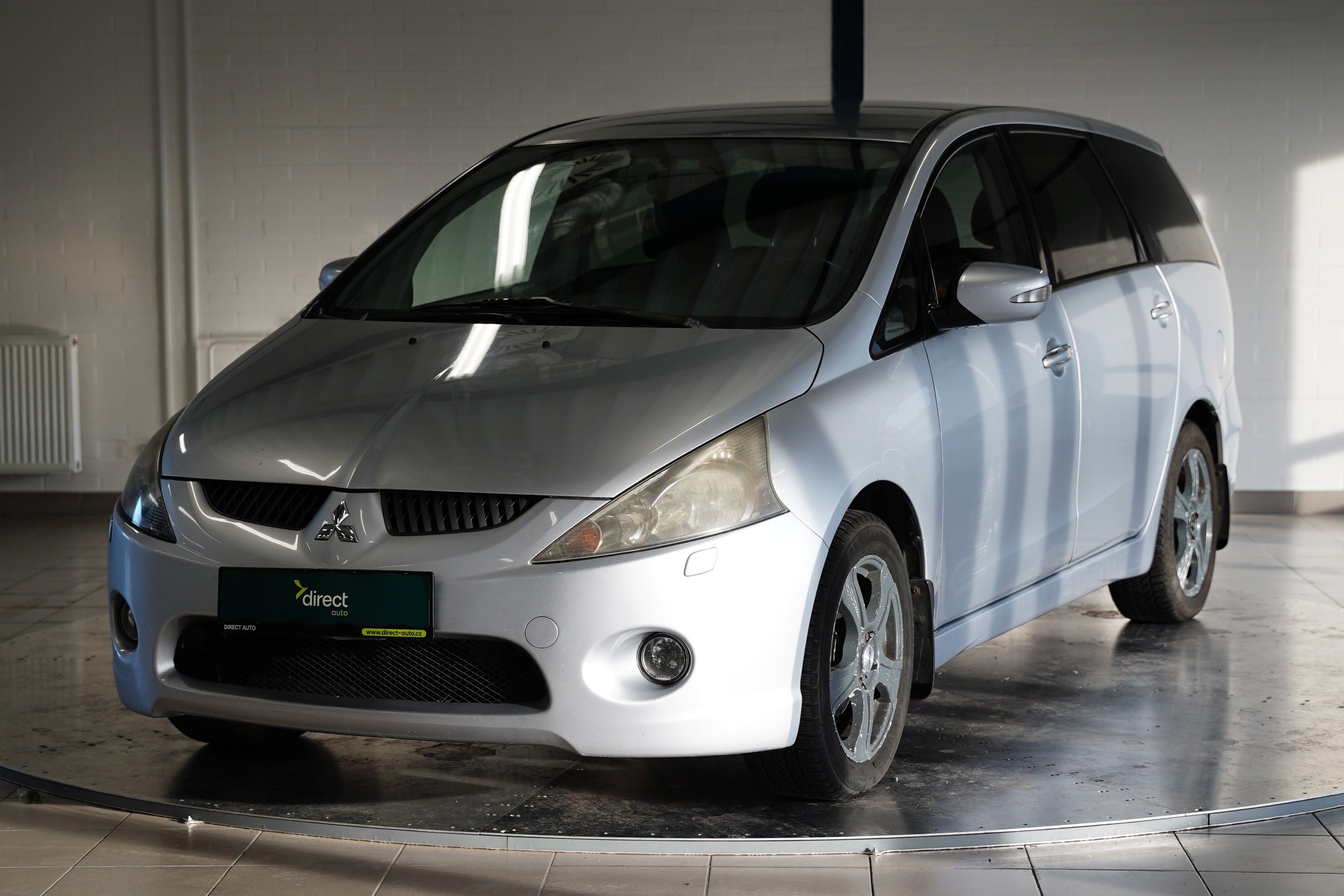 Mitsubishi Grandis, 2.4 121KW