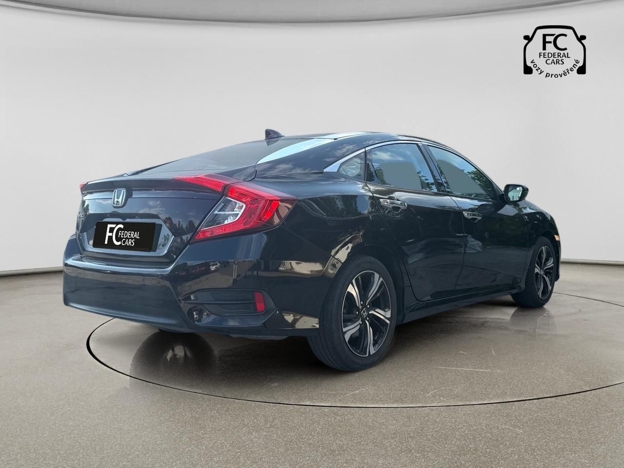 Honda Civic, 1.5 VTEC TURBO Executive - fotka 5