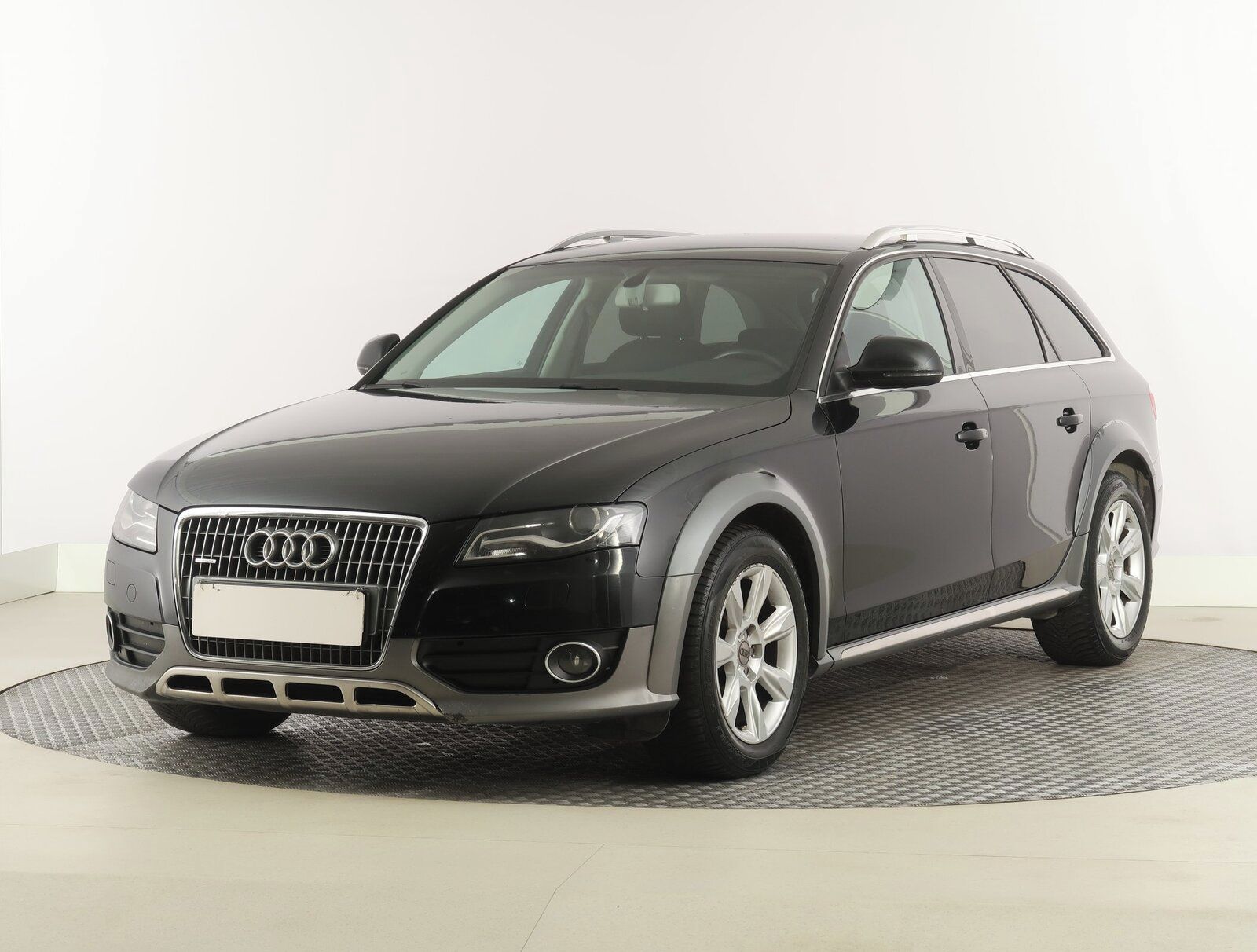 Audi A4 allroad, 2.0 TDI, 4X4, Xenony - fotka 2