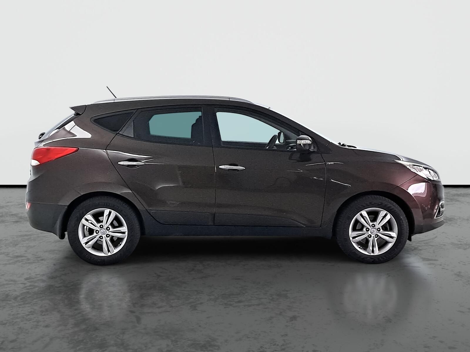 Hyundai ix35, 2.0 CRDi, 4X4, Kožené sedačky - fotka 6