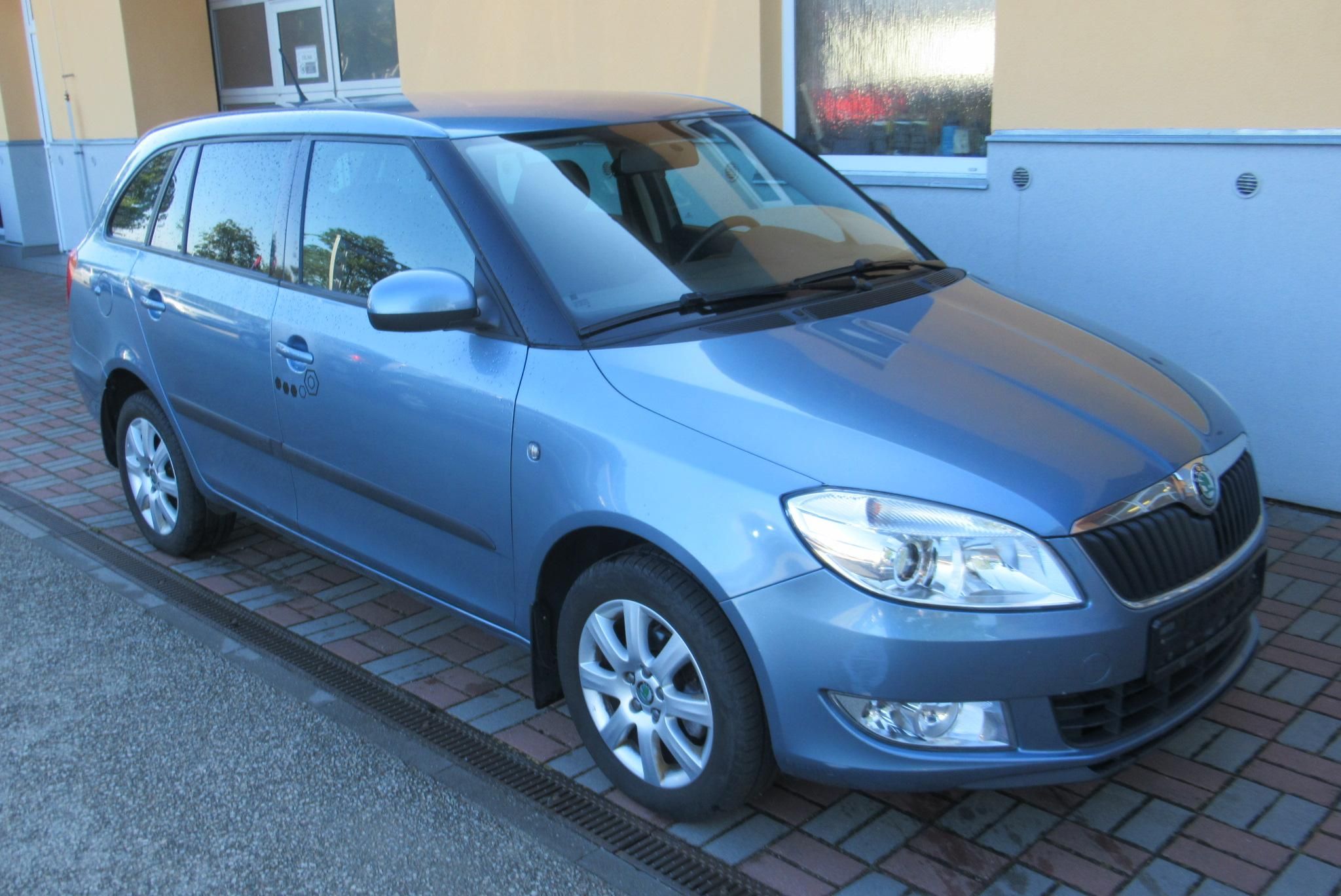 Škoda Fabia, 1.2 TSi AUT. KLIMA TEMPOMAT