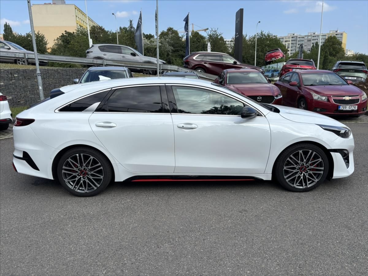 Kia ProCeed, 1,6 TGDi 150kW GT ZÁRUKA - fotka 6