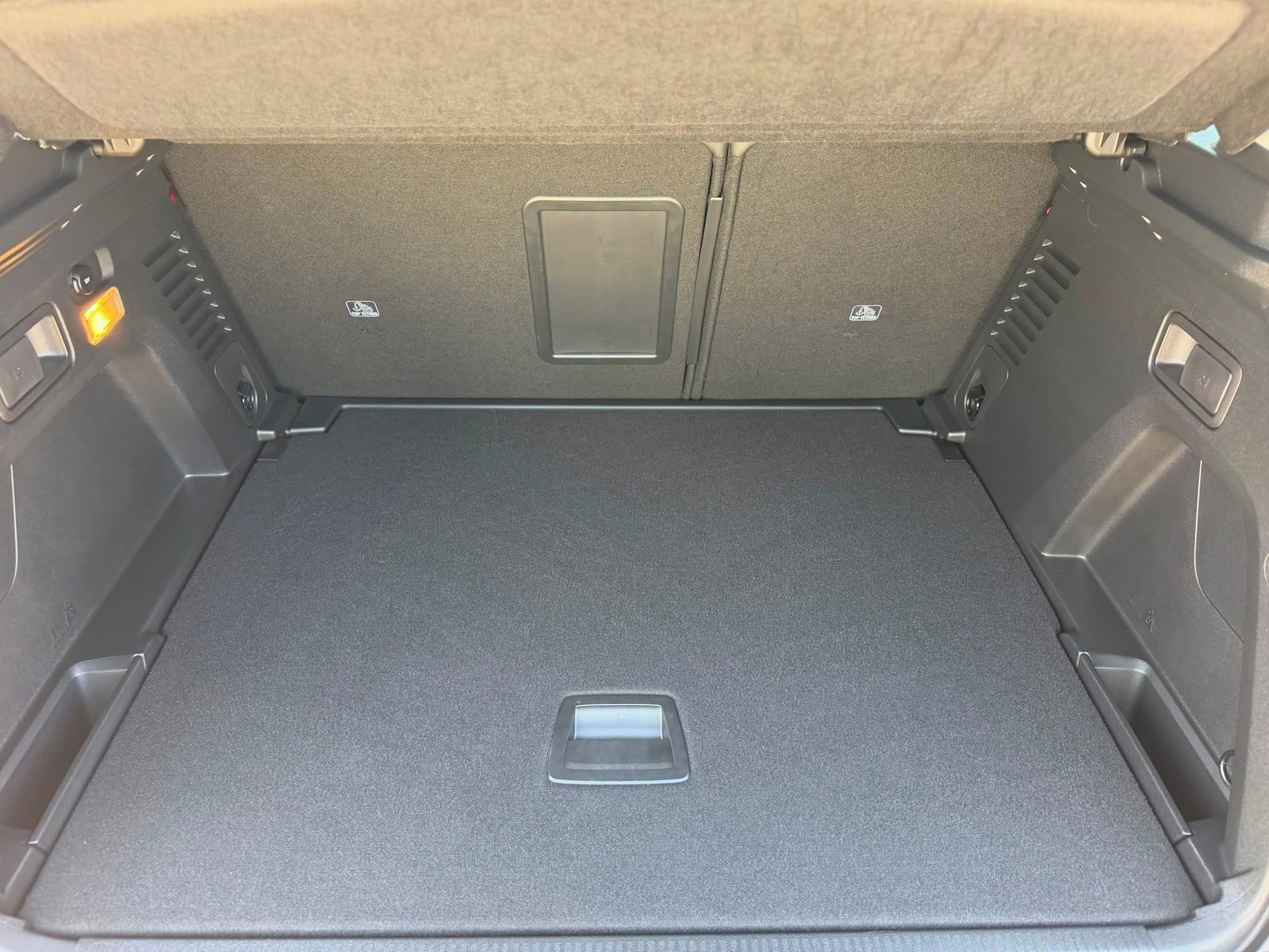 Peugeot 3008, ALLURE 1.5BHDi 130 MAN6 - fotka 5