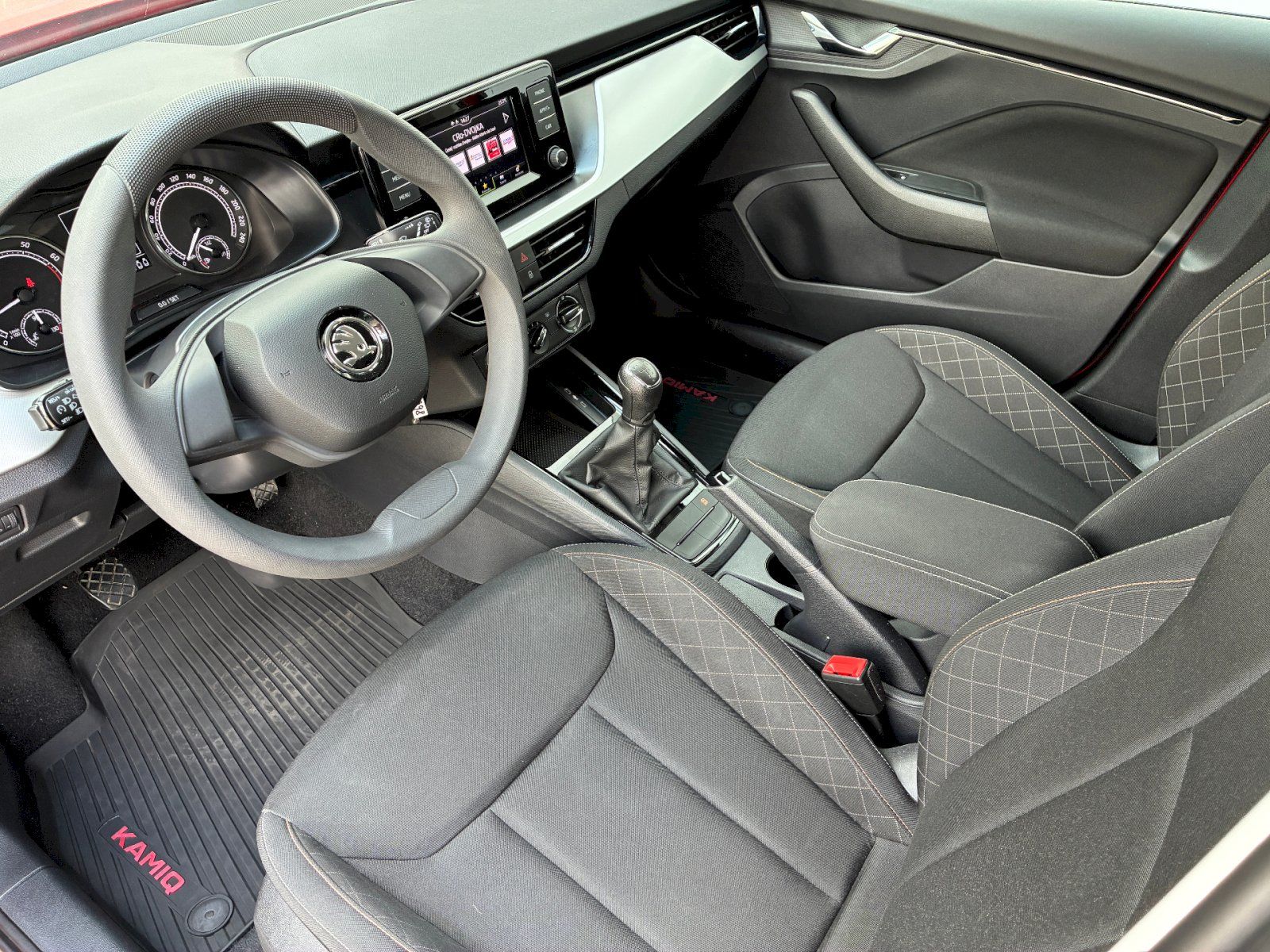 Škoda Kamiq, 1,0 TSI / 70 kW Ambition - fotka 5