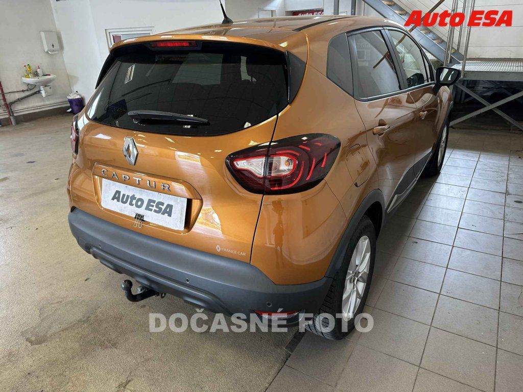 Renault Captur, 1.3i,ČR - fotka 2