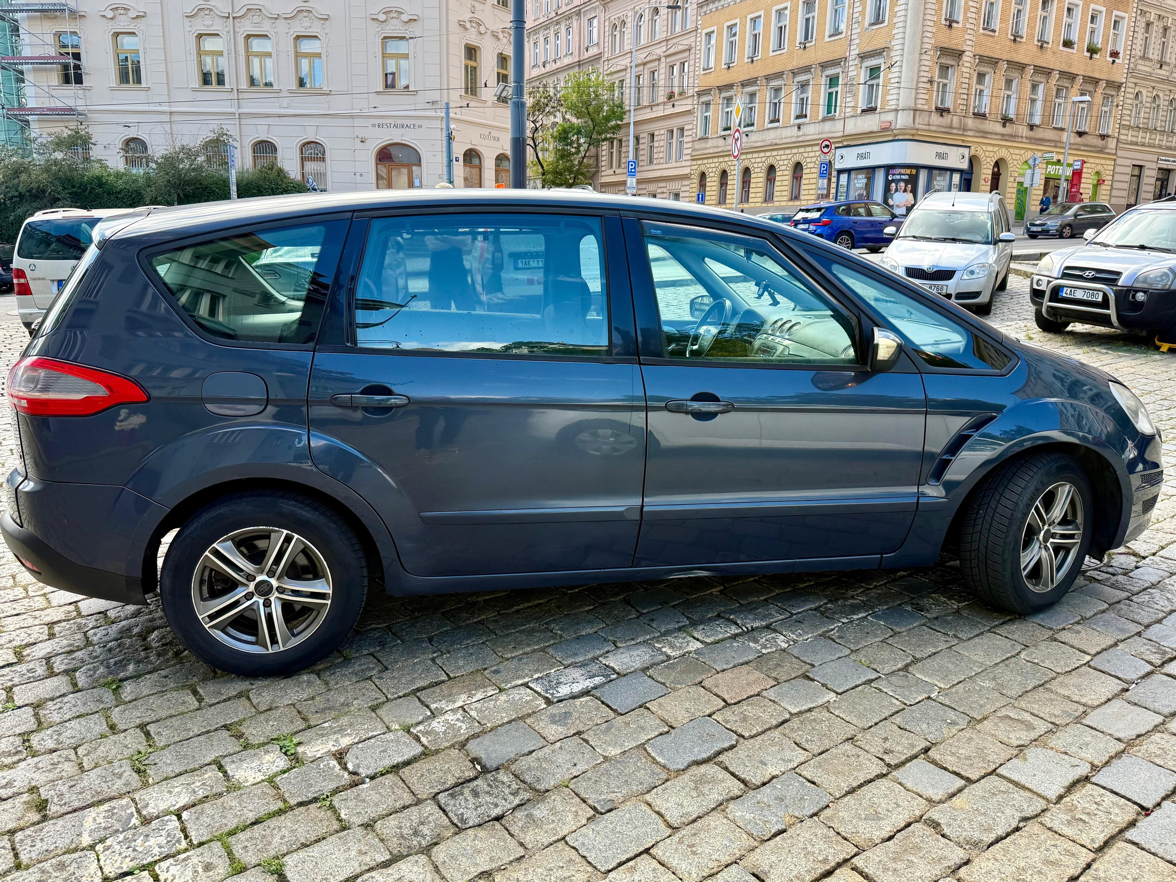 Ford S-MAX, Spolehlivé rodinné auto Ford - fotka 4