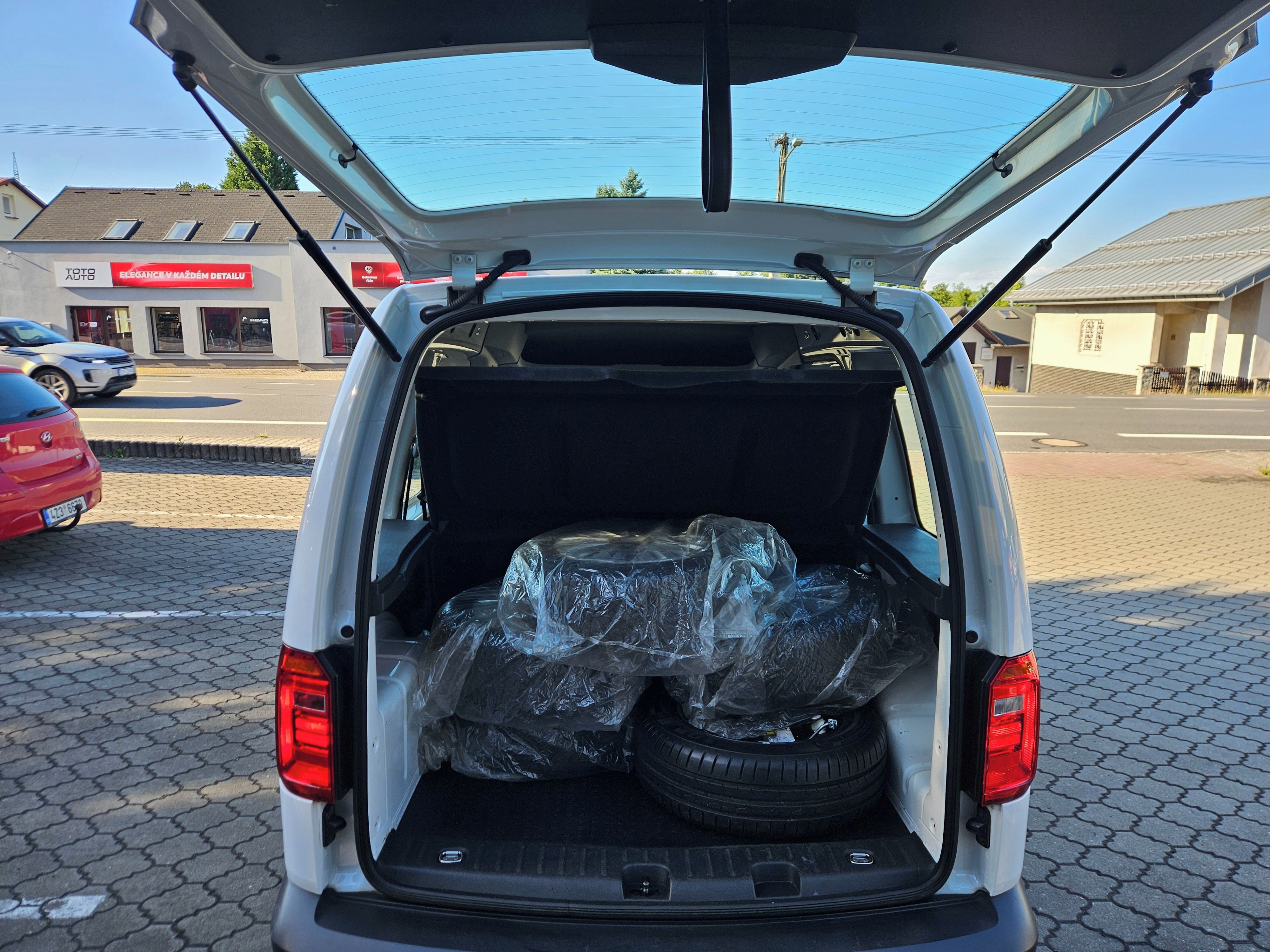 Volkswagen Caddy - fotka 6