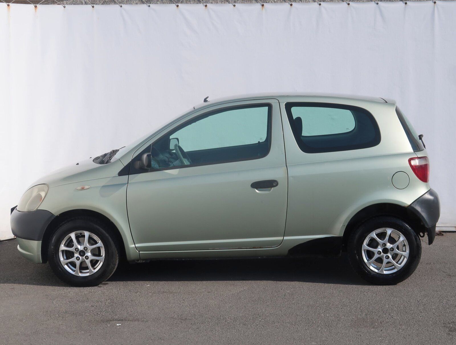 Toyota Yaris, 1.3, po STK, oblíbený vůz - fotka 3