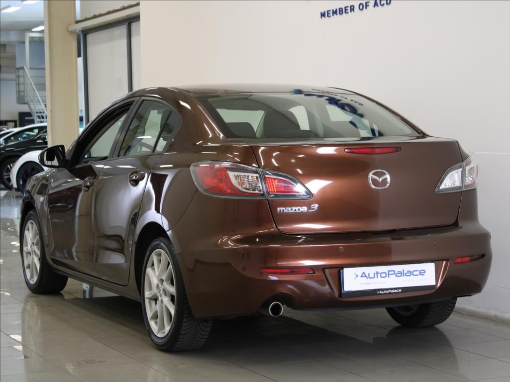 Mazda 3, 2,0 i 110kW AT 2.maj. 128tkm! - fotka 3